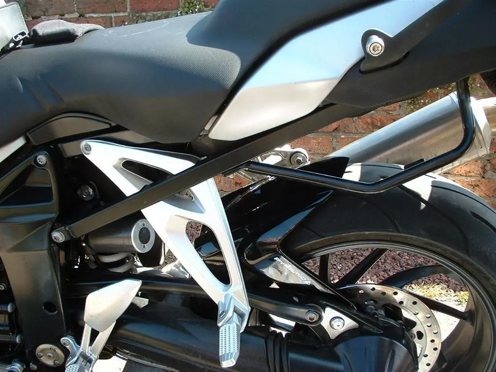 Pyramid Hugger | Gloss Black | BMW K 1200 S 2006>2011 - Image 3
