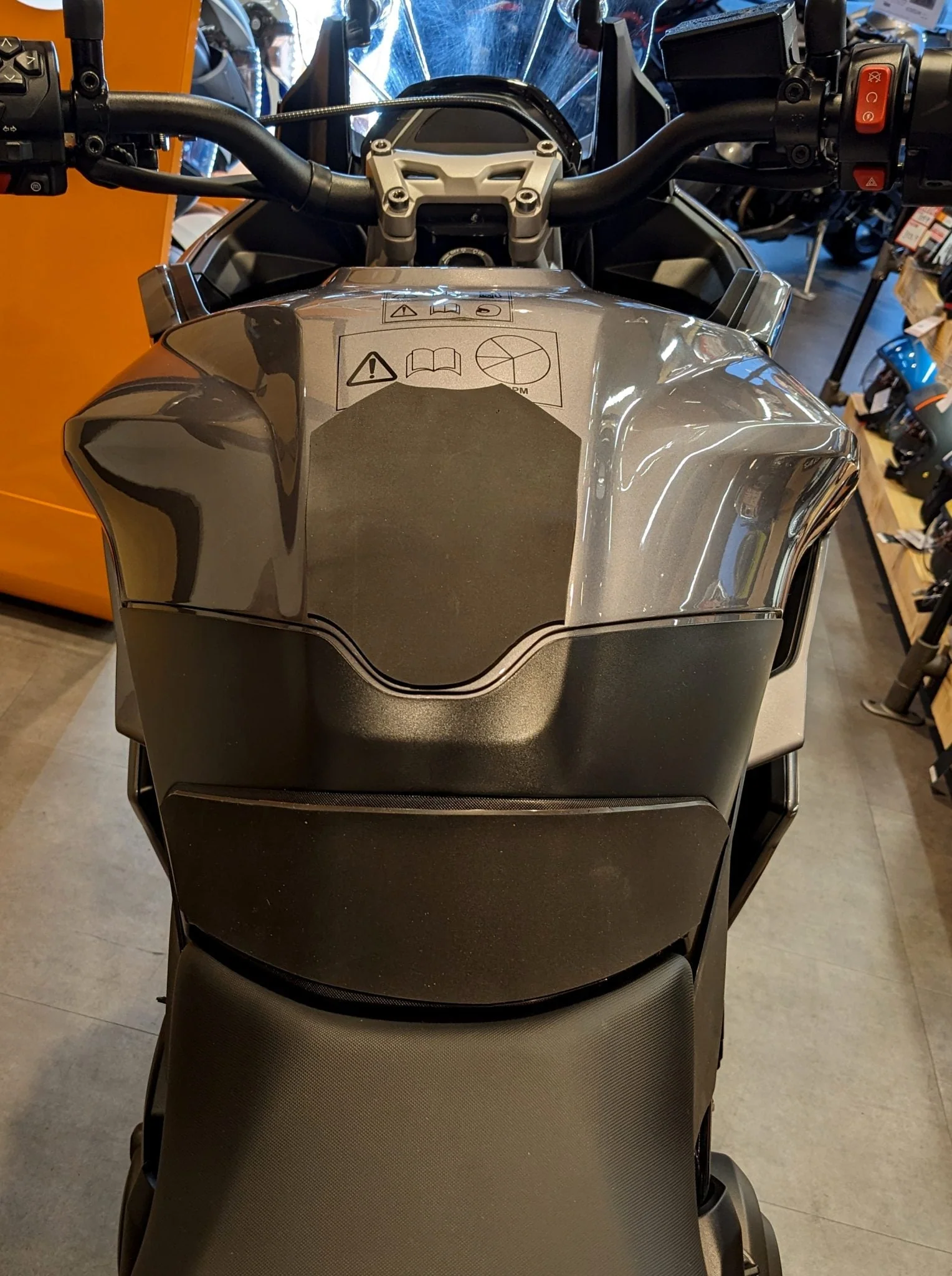 Eazi-Grip Wrap Around Tank Grip | Silicone - Charcoal | Triumph Tiger 660 Sport 2022>Current - Image 2