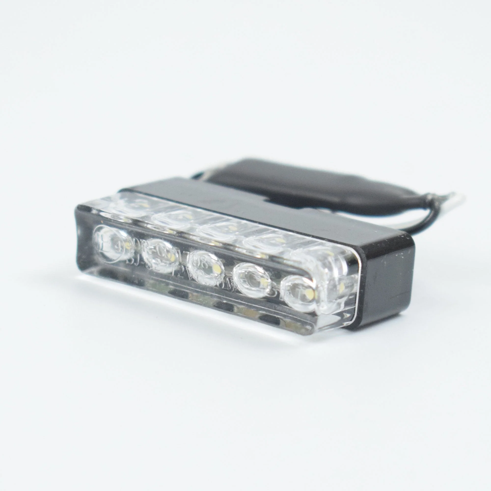 Ermax Plate Light | Clear LED without Black Casing - Image 2