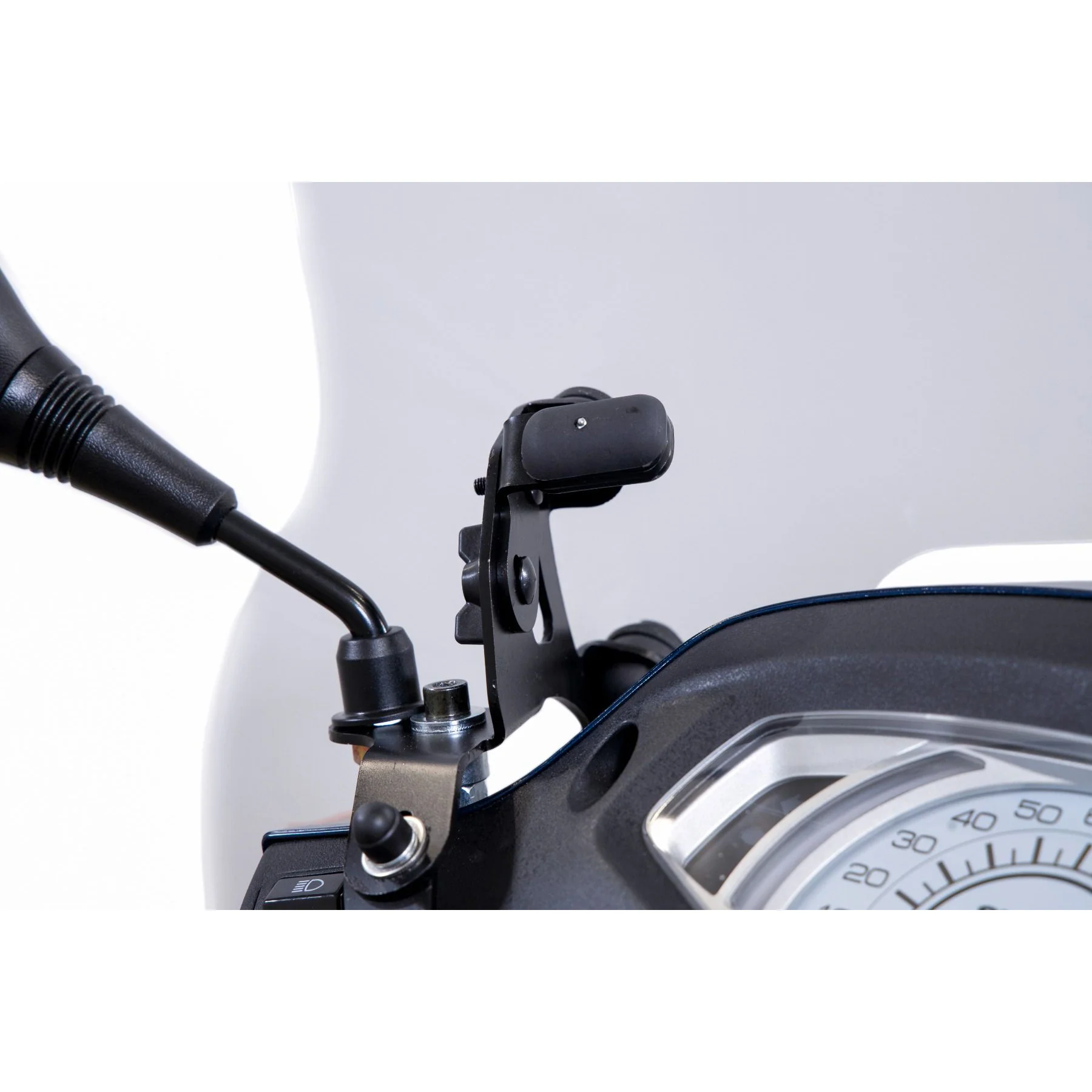 Isotta Classic Screen | Clear | Suzuki Address 125 2023> - Image 4