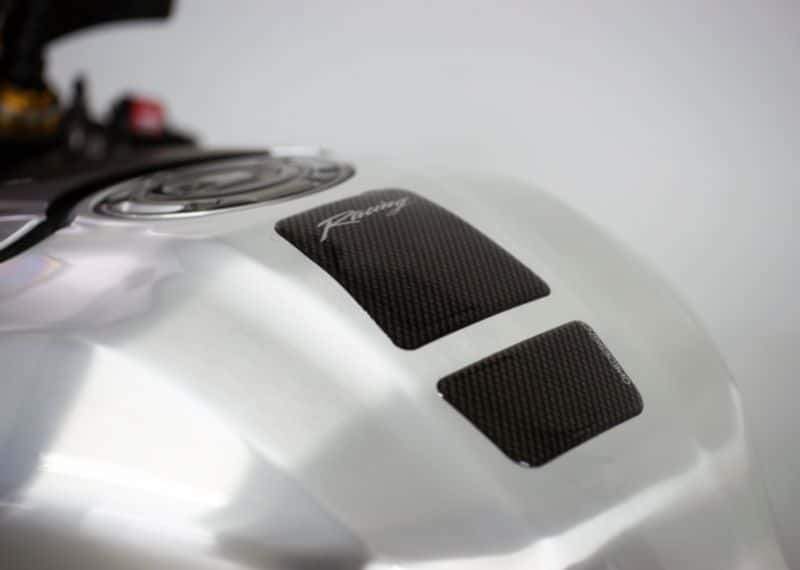 Puig Mini Tank Pad | Carbon Look - Image 3