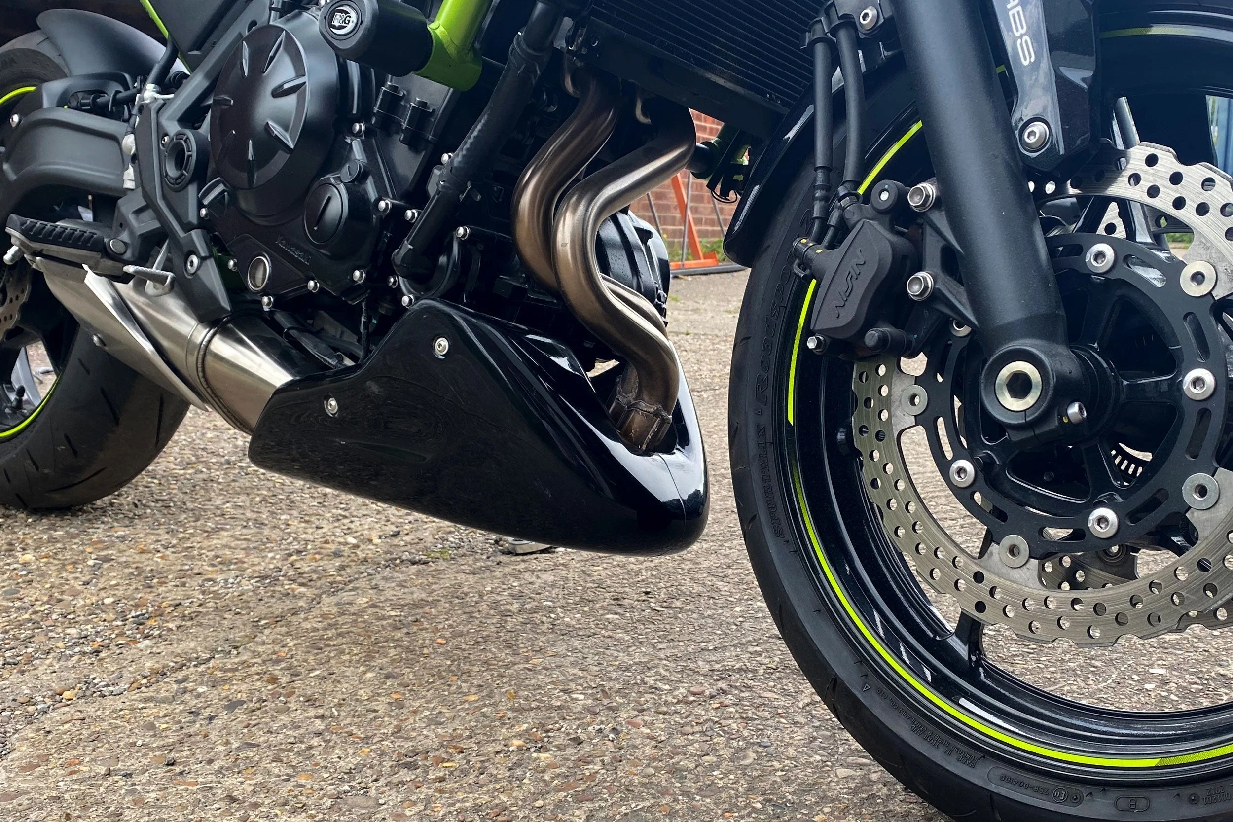 Pyramid Belly Pan | Unpainted | Kawasaki Z 650 2020>Current - Image 2