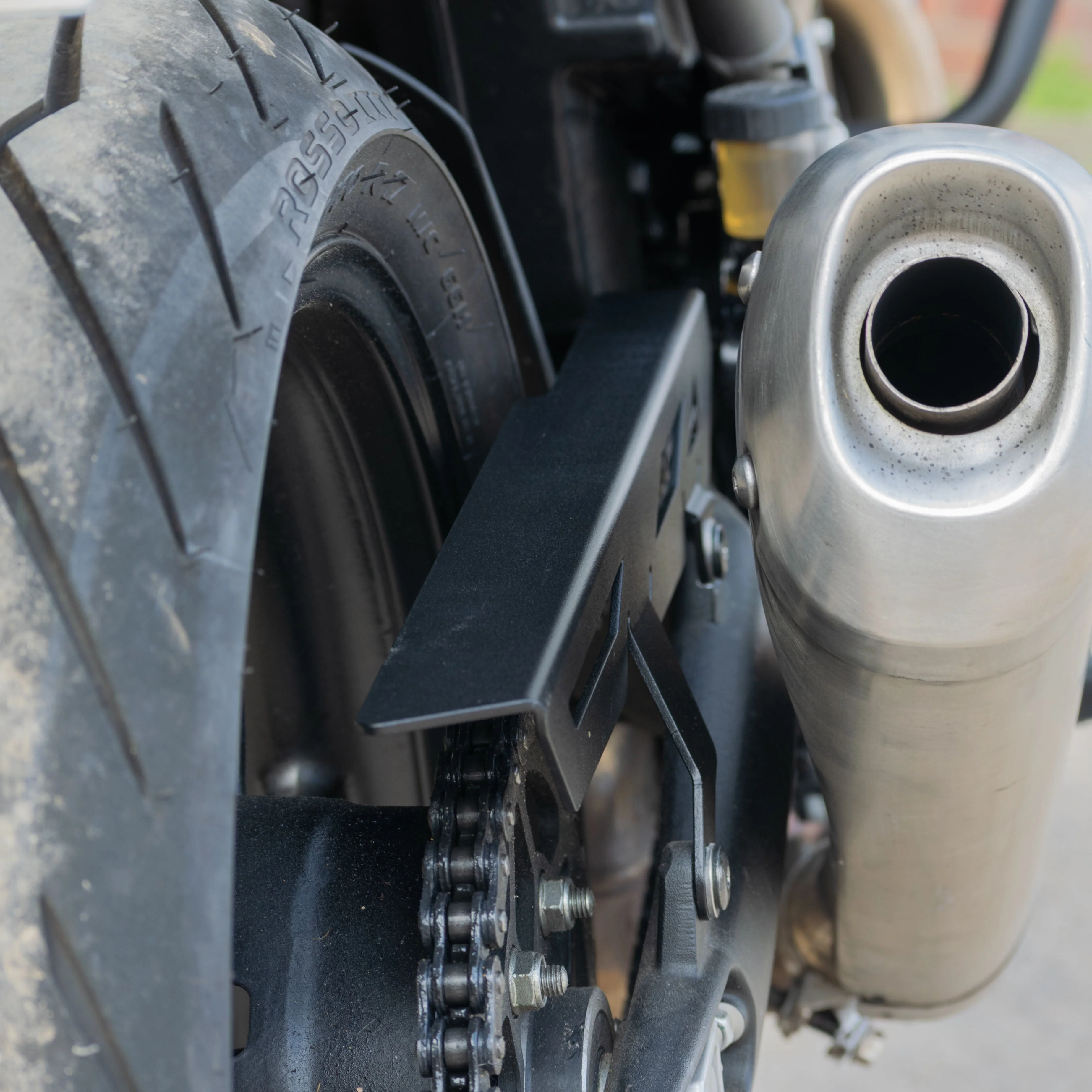 Pyramid Chainguard | Matte Black | Triumph Speed 400 2024>Current - Image 4