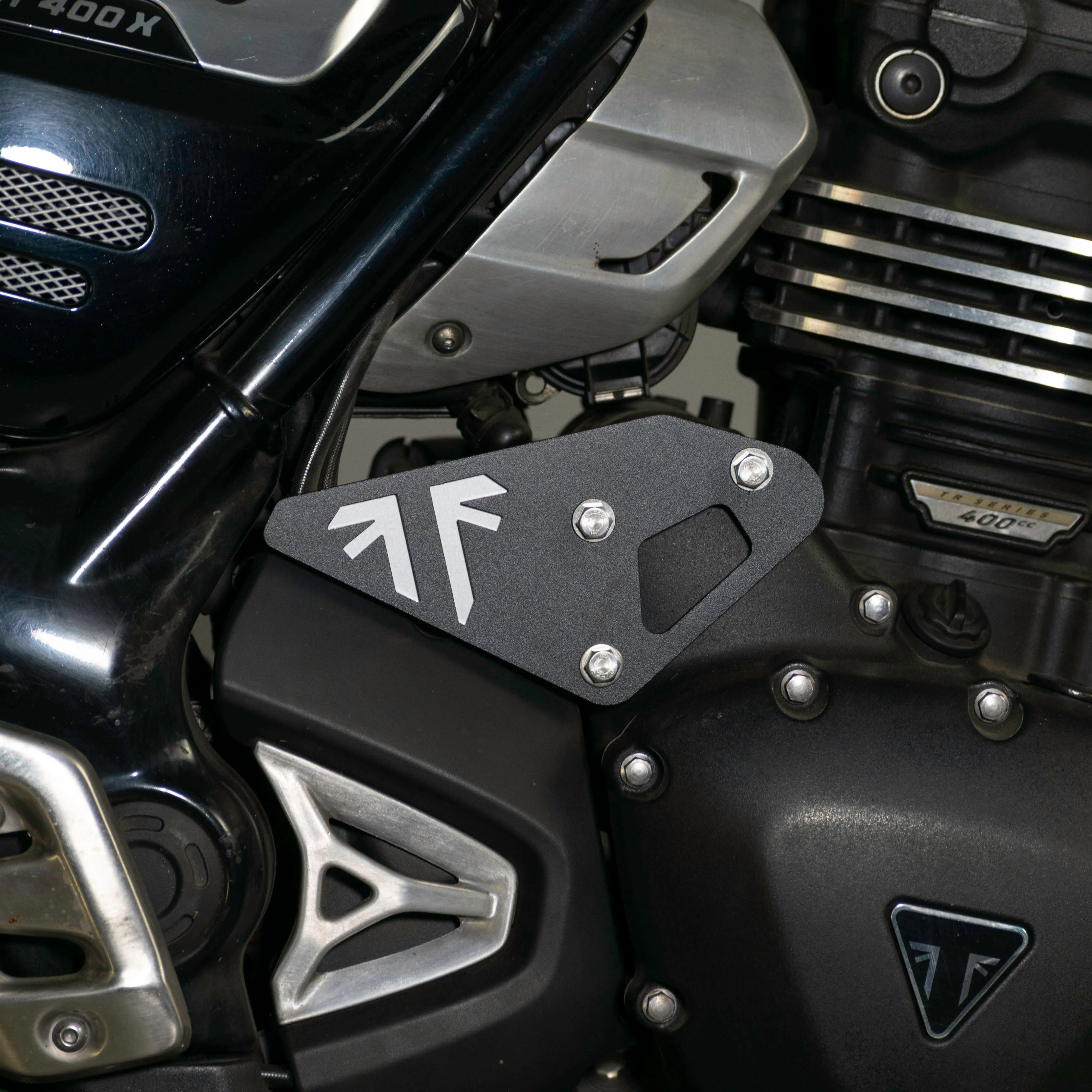 Pyramid Clutch Cable Cover | Matte Black | Triumph Scrambler 400 X 2023>Current - Image 8