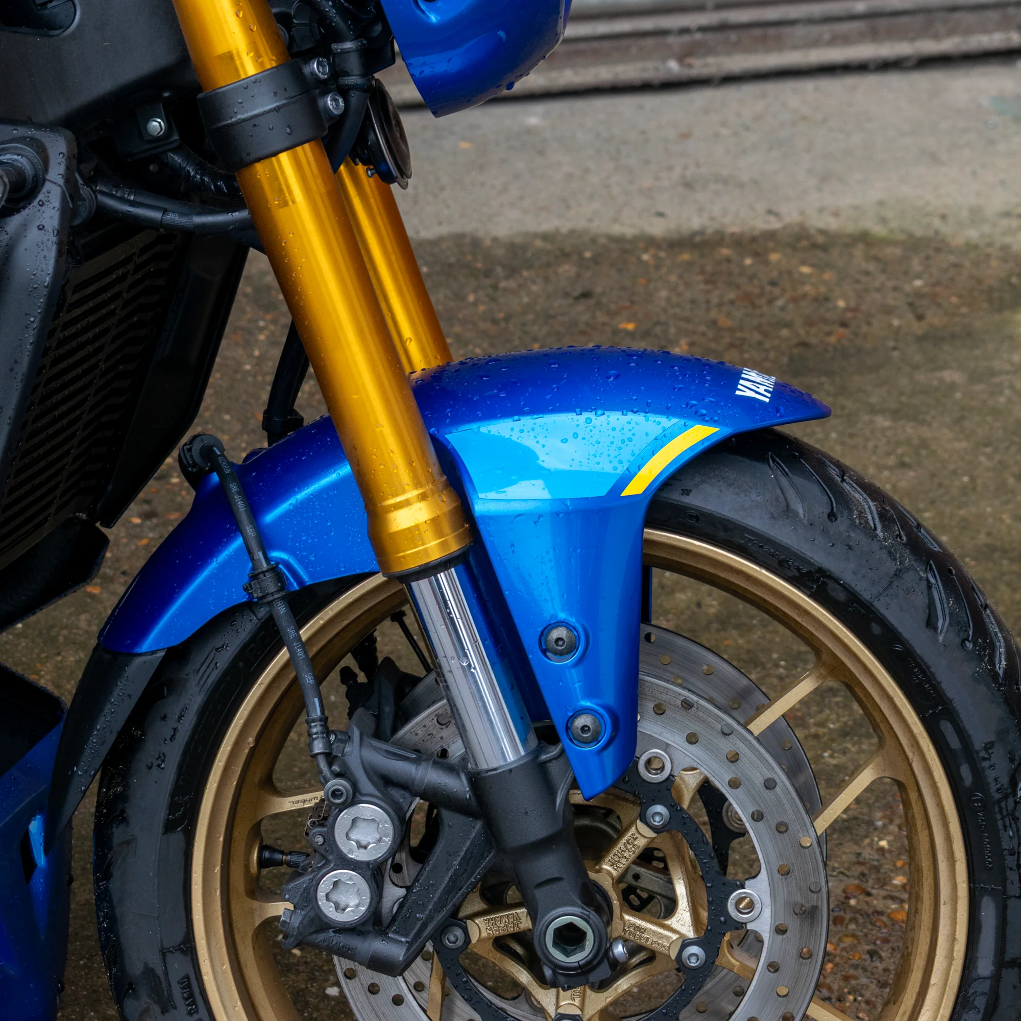 Pyramid Decals | Legend Blue Front Guard Decal | Yamaha XSR 900 2023>Current - Image 3