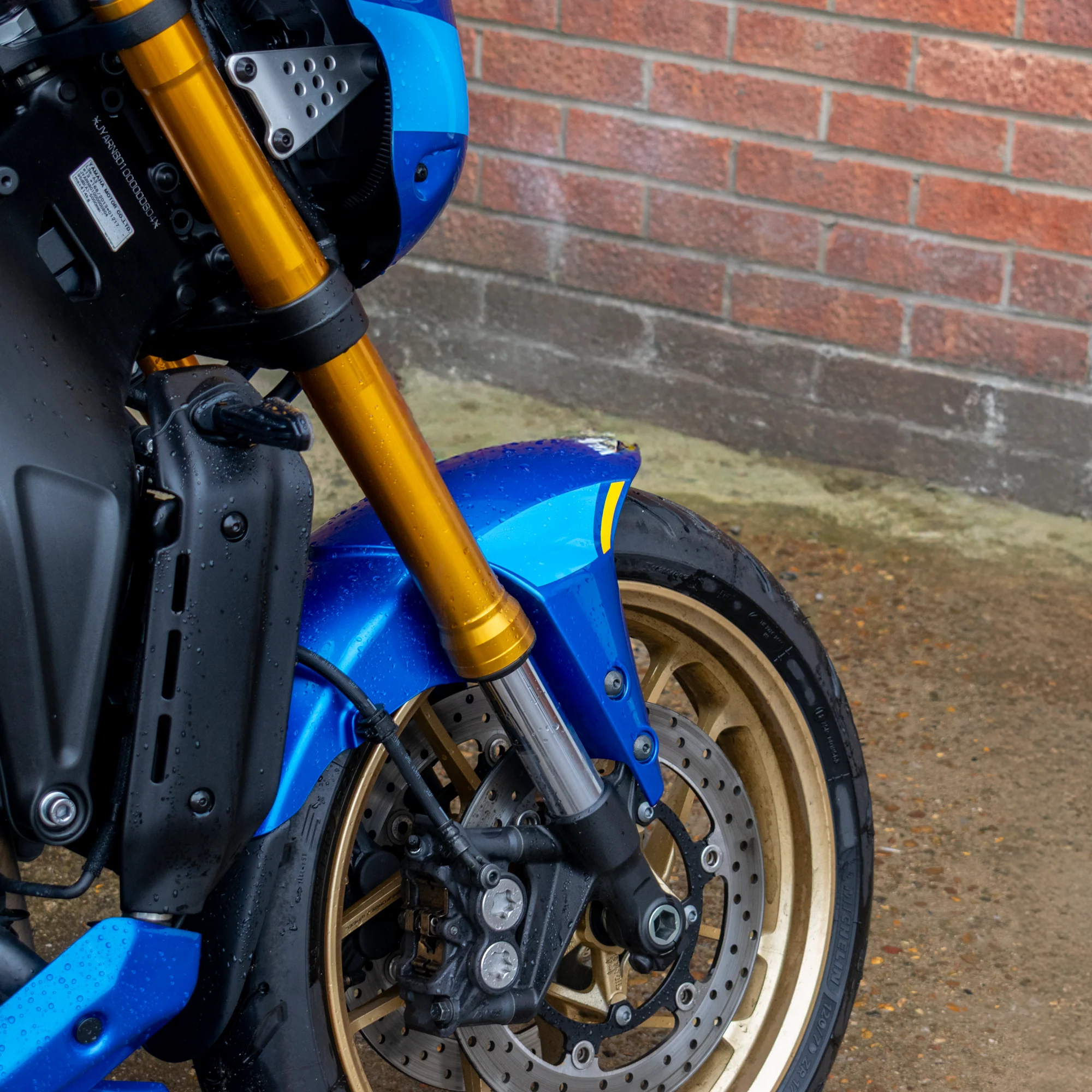 Pyramid Decals | Legend Blue Front Guard Decal | Yamaha XSR 900 2023>Current - Image 4