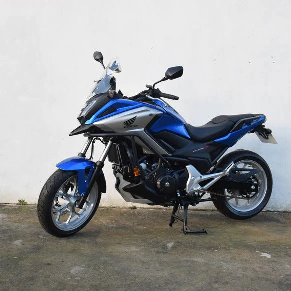 Pyramid Engine Bars | Matte Black | Honda NC 700 X 2012>2014 - Image 2