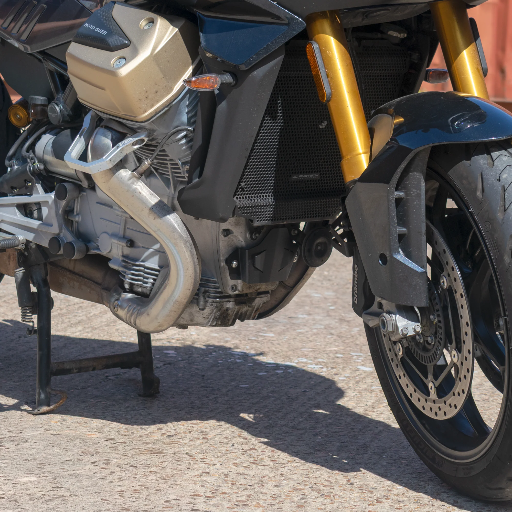 Pyramid Engine Cover | Matte Black | Moto Guzzi V100 Stelvio 2023>Current - Image 4