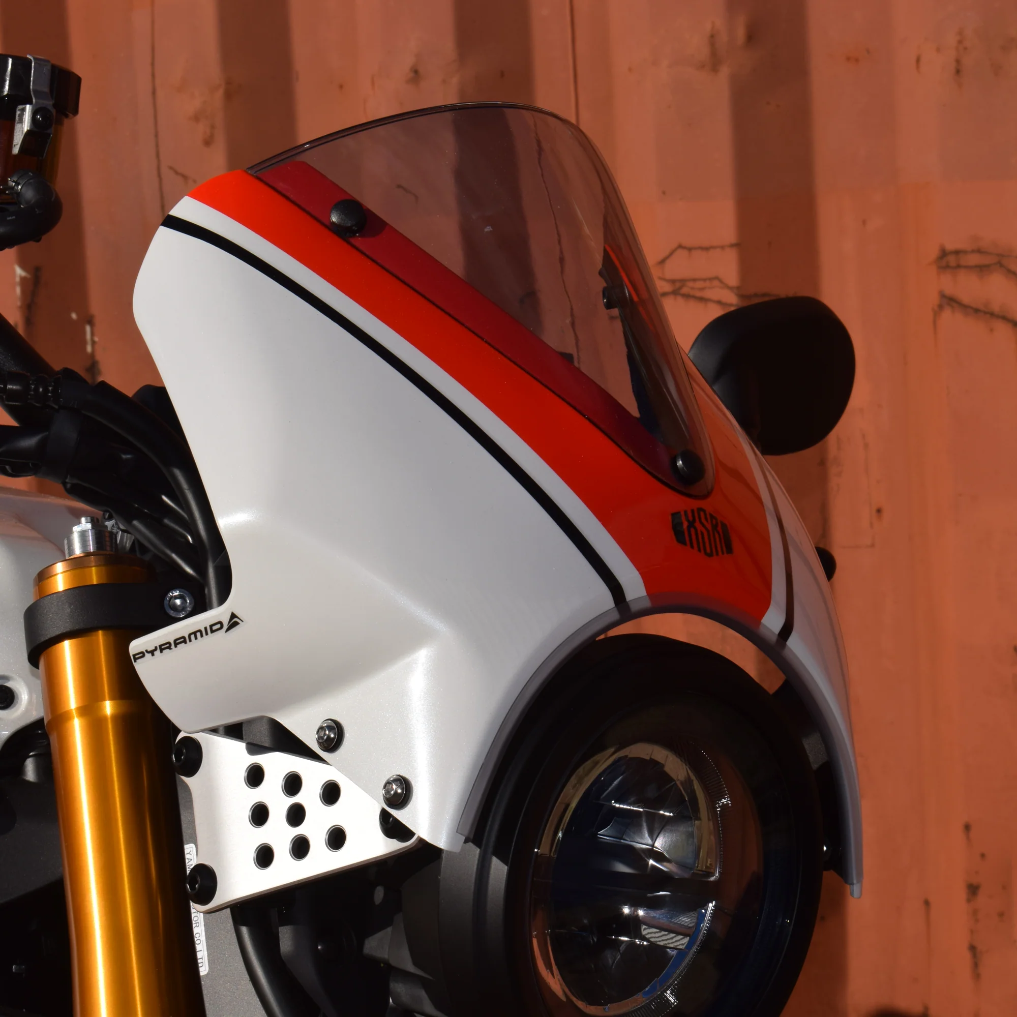 Pyramid Fly Screen | Legend Red | Yamaha XSR 900 2024>Current - Image 2