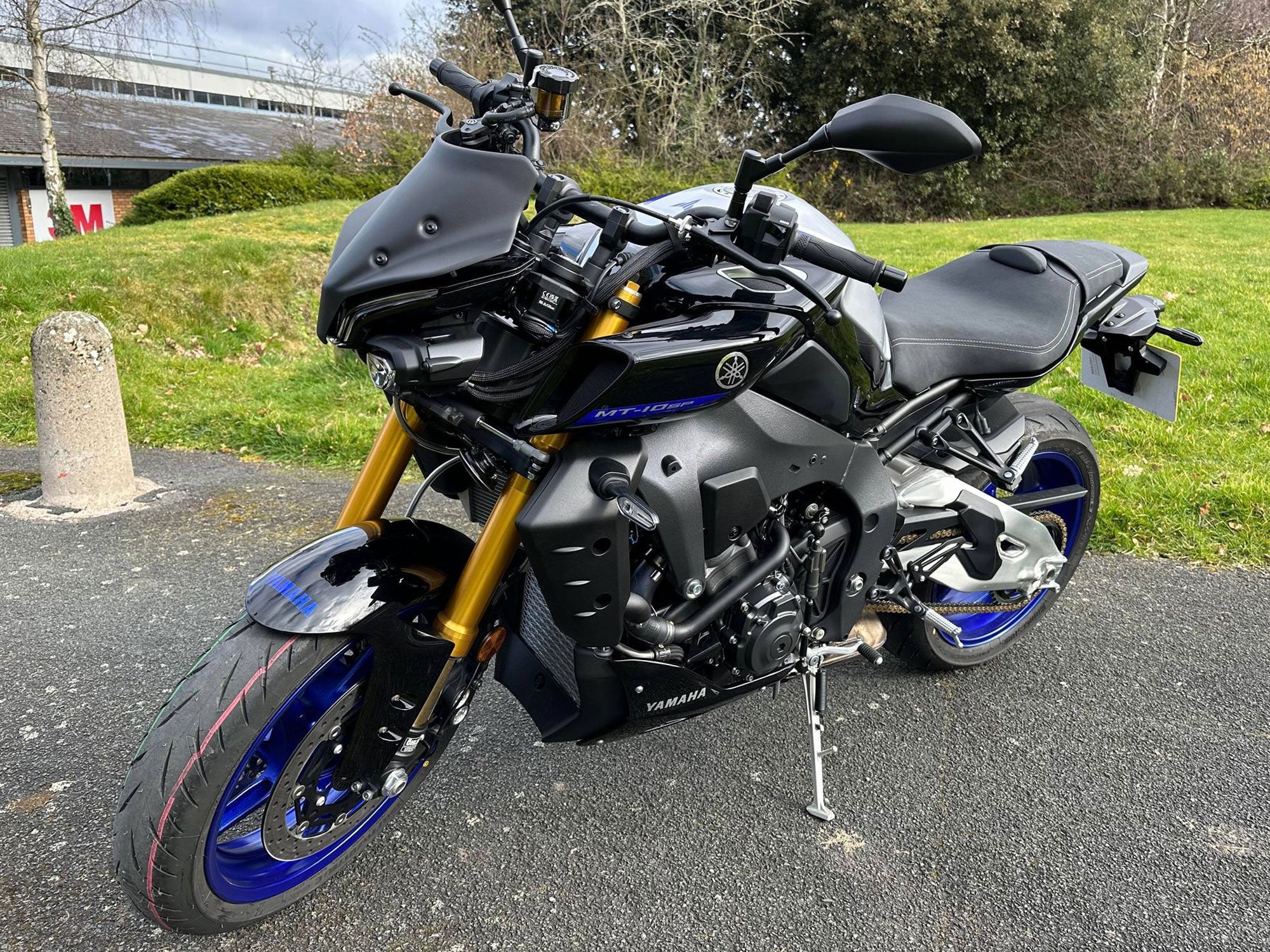 Pyramid Fly Screen | Matte Black | Yamaha MT-10 SP 2022>Current - Image 4