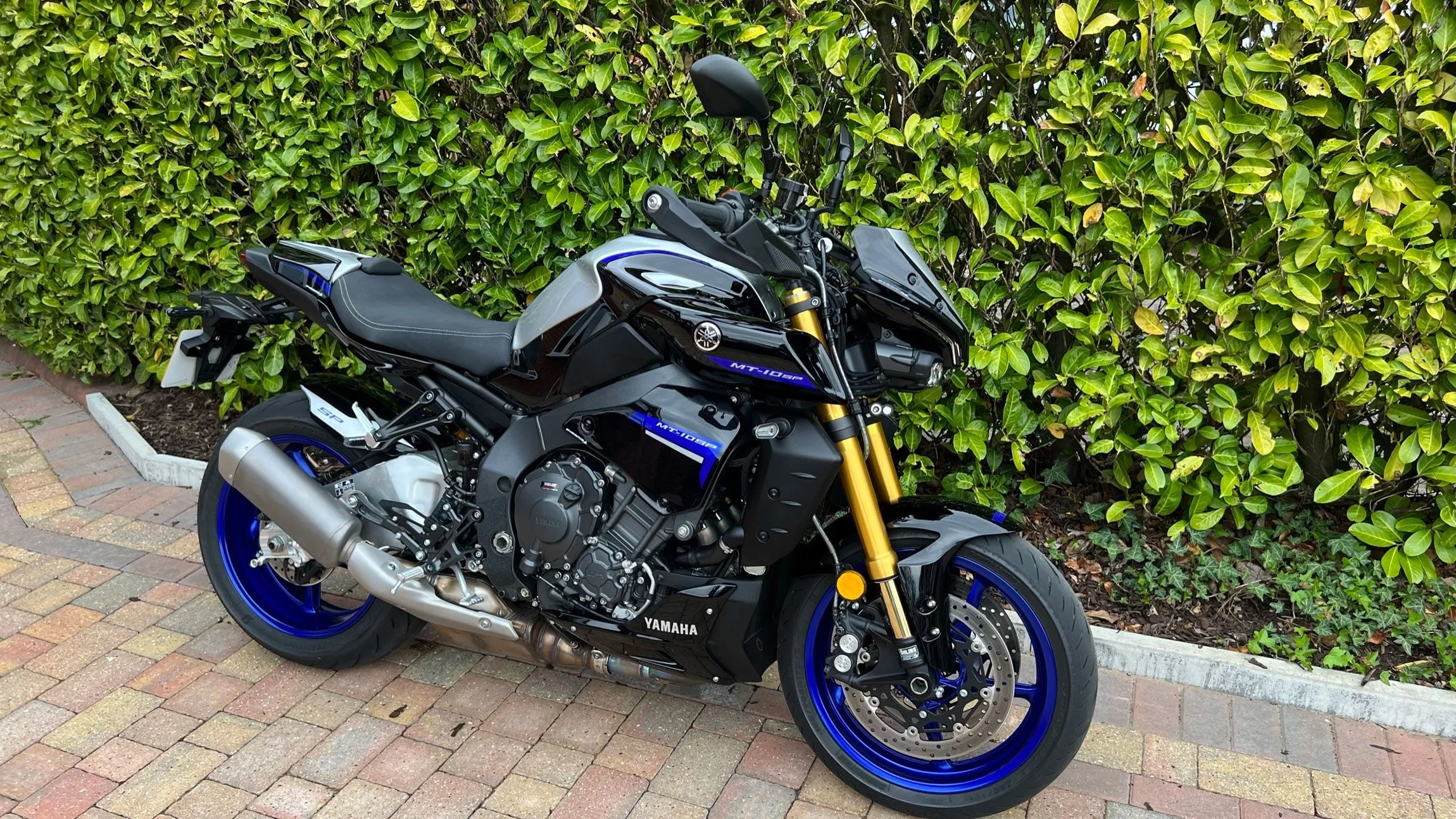 Pyramid Fly Screen | Matte Black | Yamaha MT-10 SP 2022>Current - Image 7