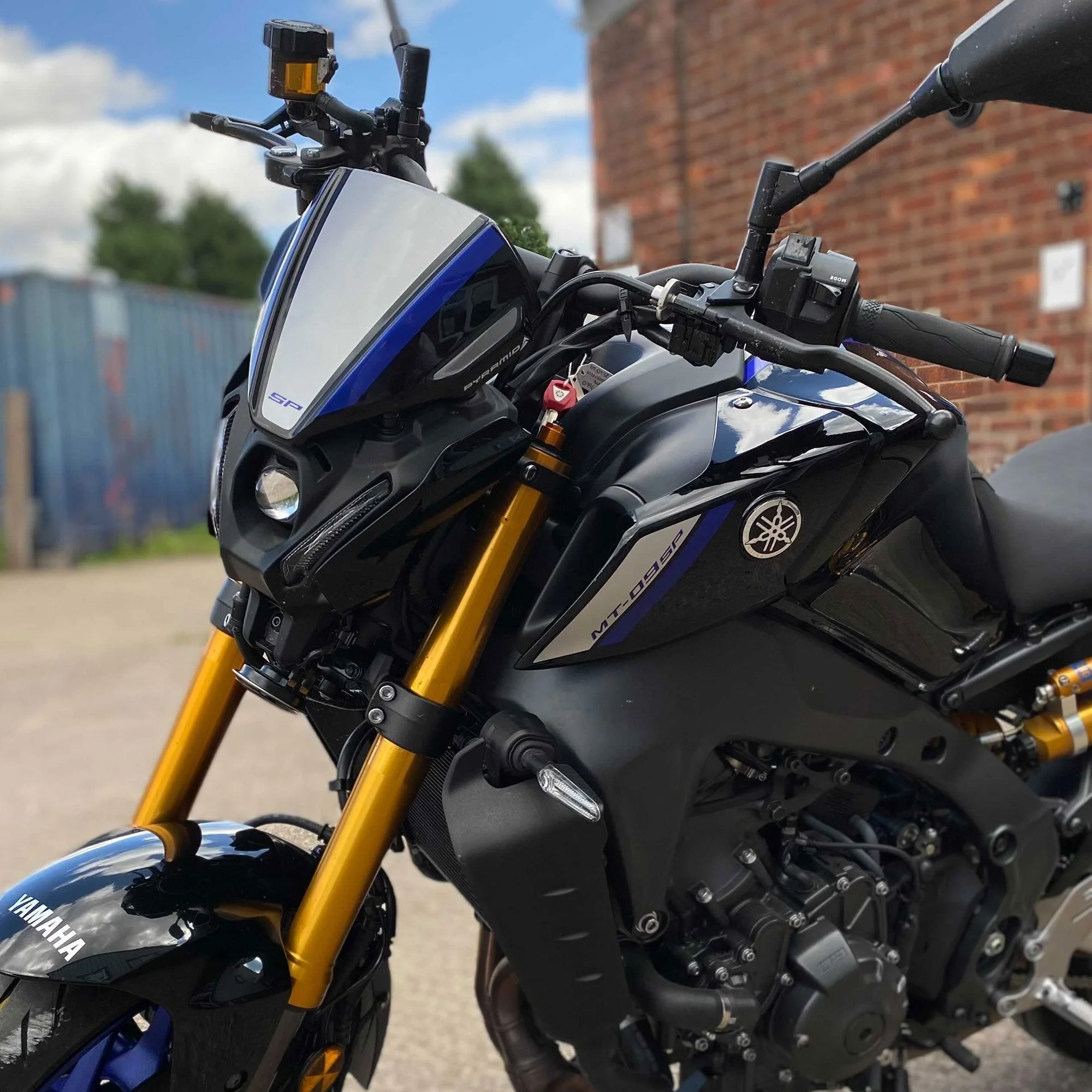 Pyramid Fly Screen | SP Colours | Yamaha MT-09 2021>2023 - Image 8