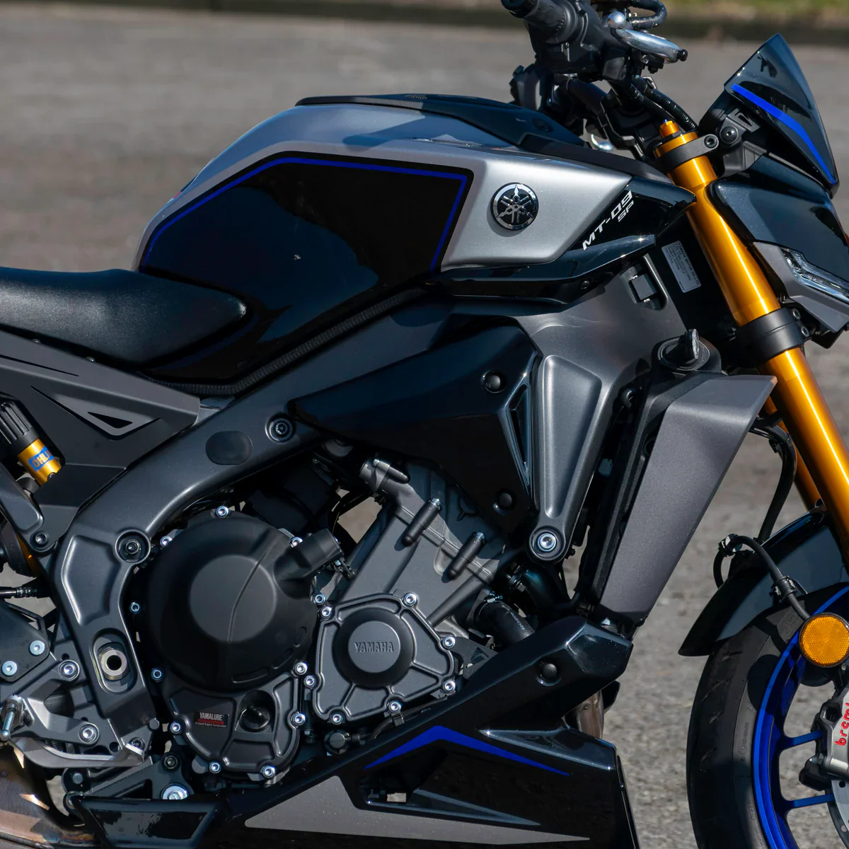 Pyramid Front Infill Panels | Midnight Black (USA: Raven Black) | Yamaha XSR900 2022>Current - Image 12