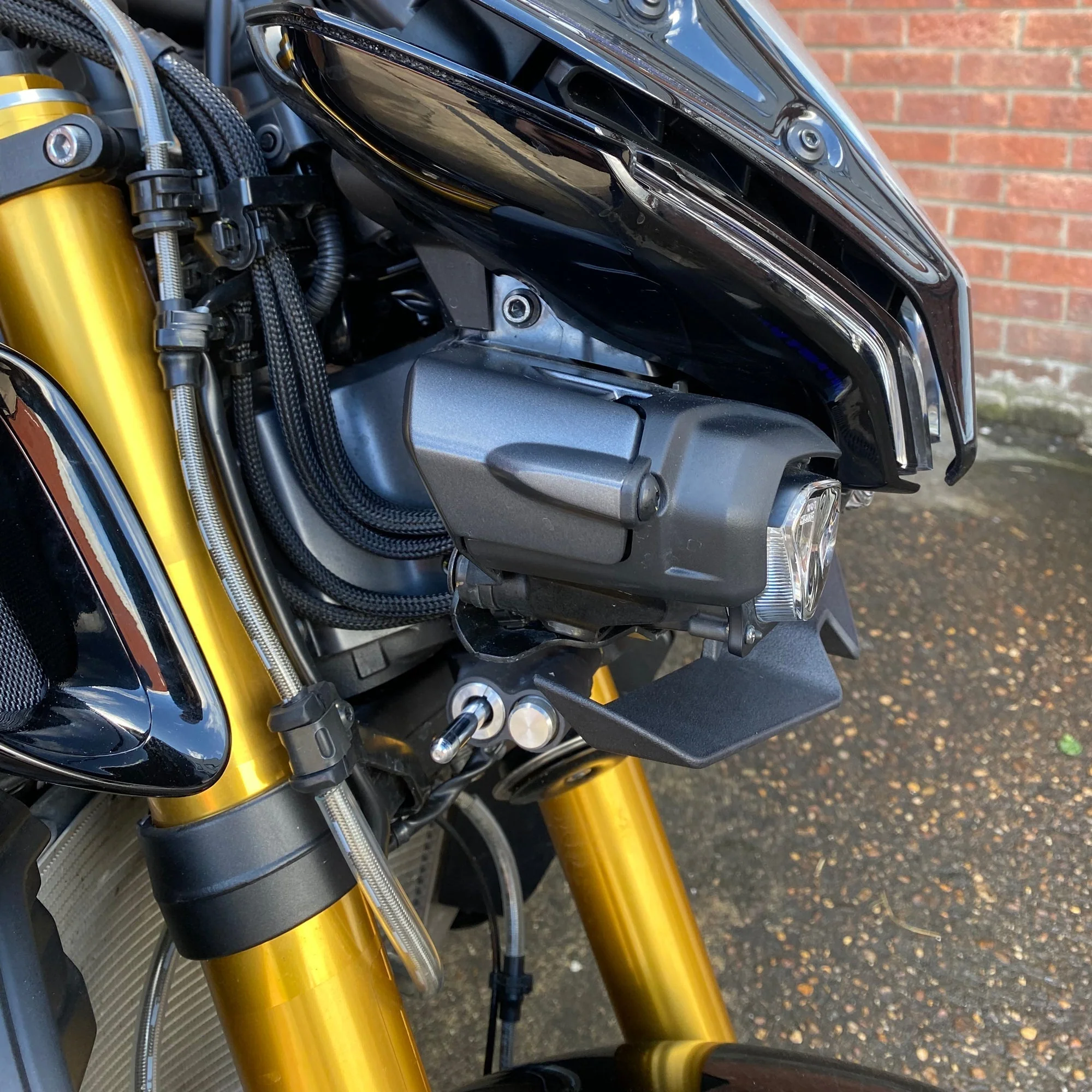Pyramid Frontal Wing | Carbon Fibre | Yamaha MT-10 2022>Current - Image 12