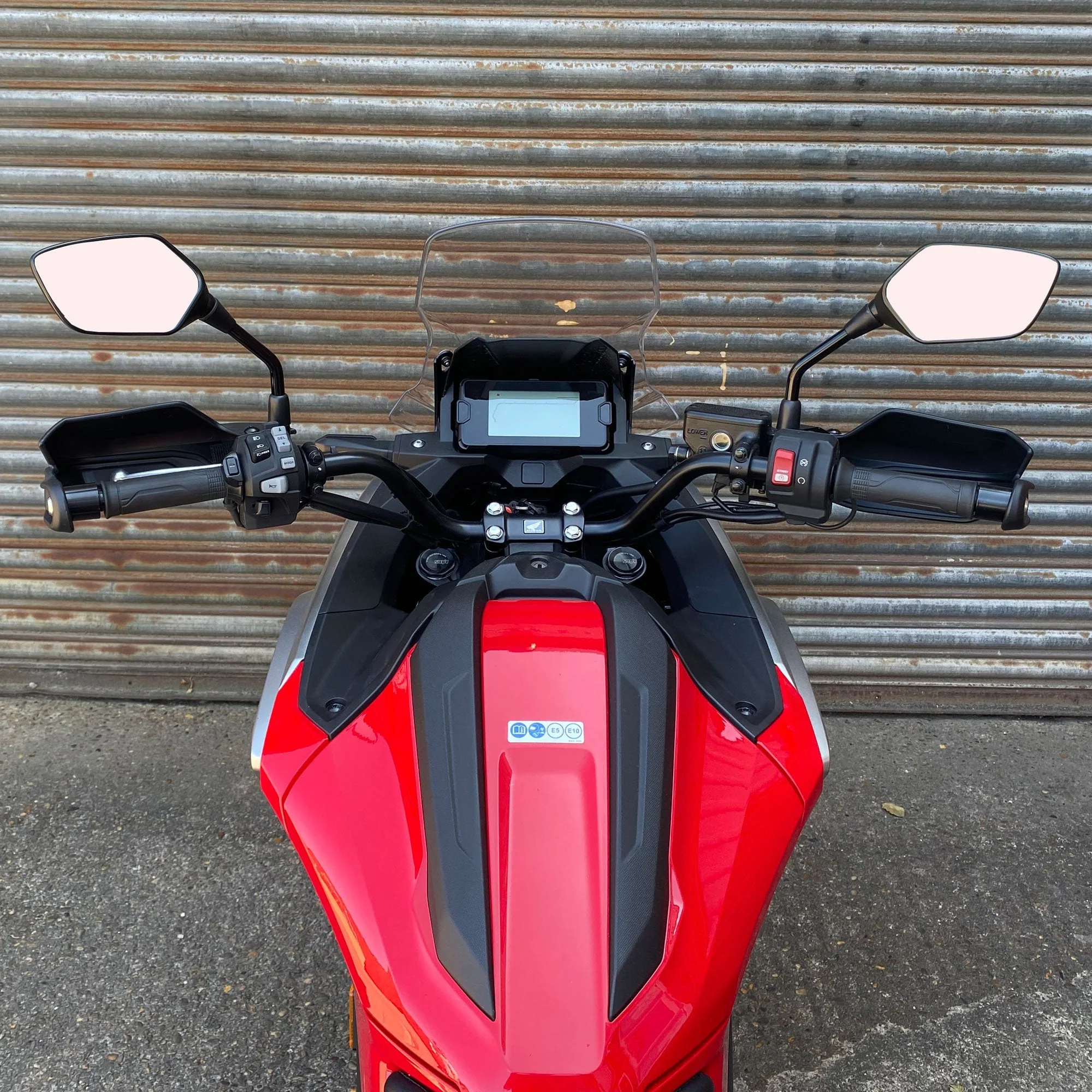 Pyramid Handguards | Matte Black | Honda NC 750 X 2021>Current - Image 9