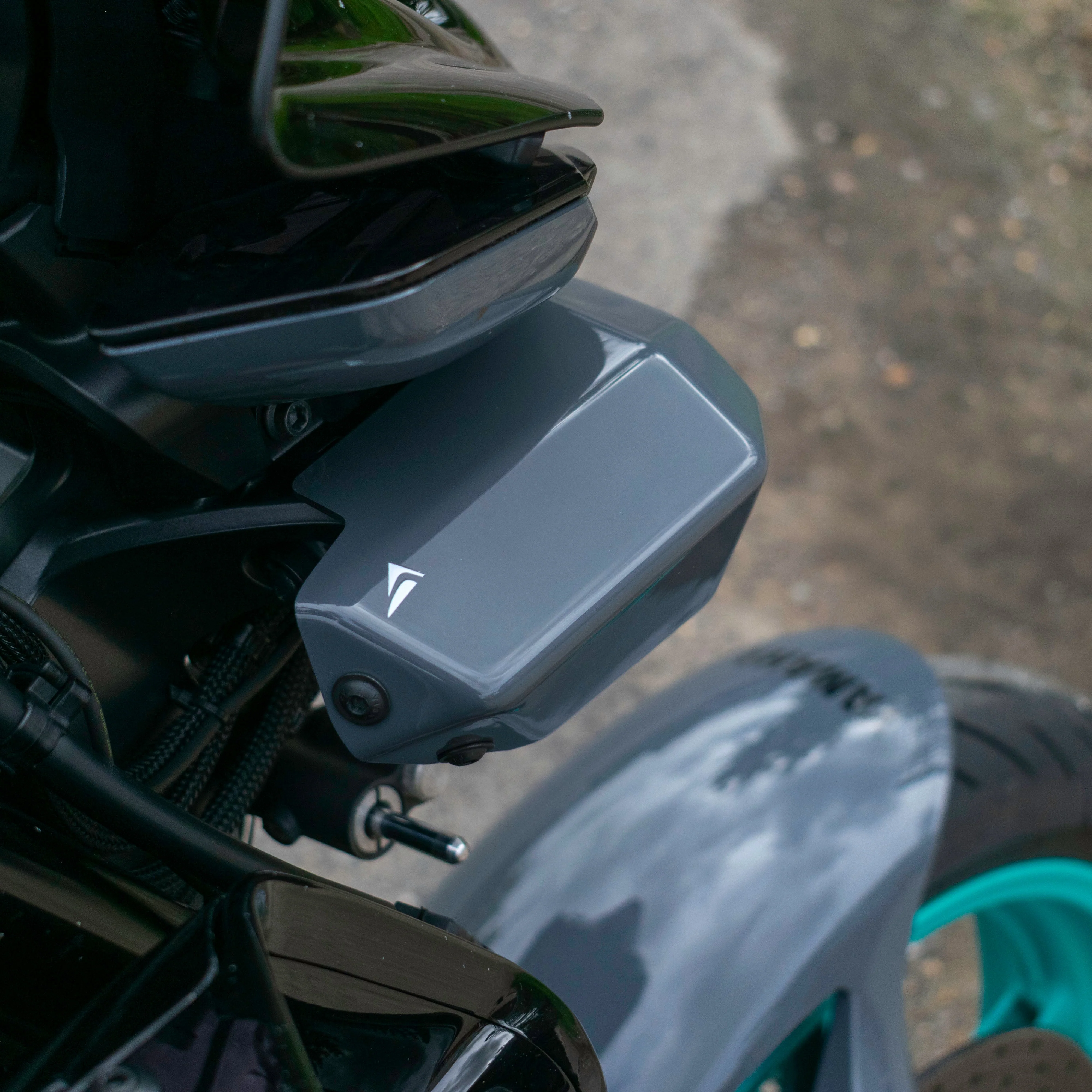 Pyramid Headlight Shrouds | Cyan Storm | Yamaha MT-10 2022>Current - Image 9