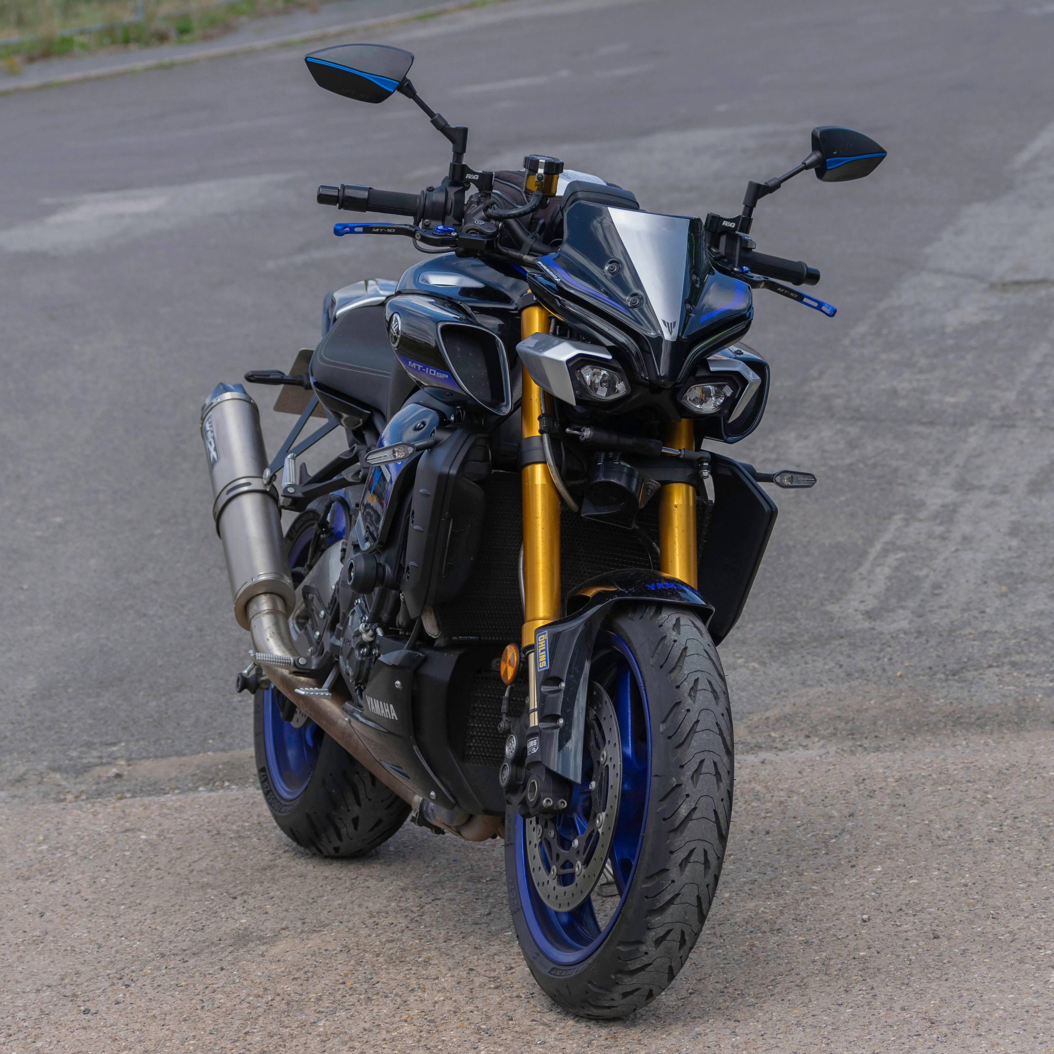 Pyramid Headlight Shrouds | SP Liquid Metal | Yamaha MT-10 2024>Current - Image 7
