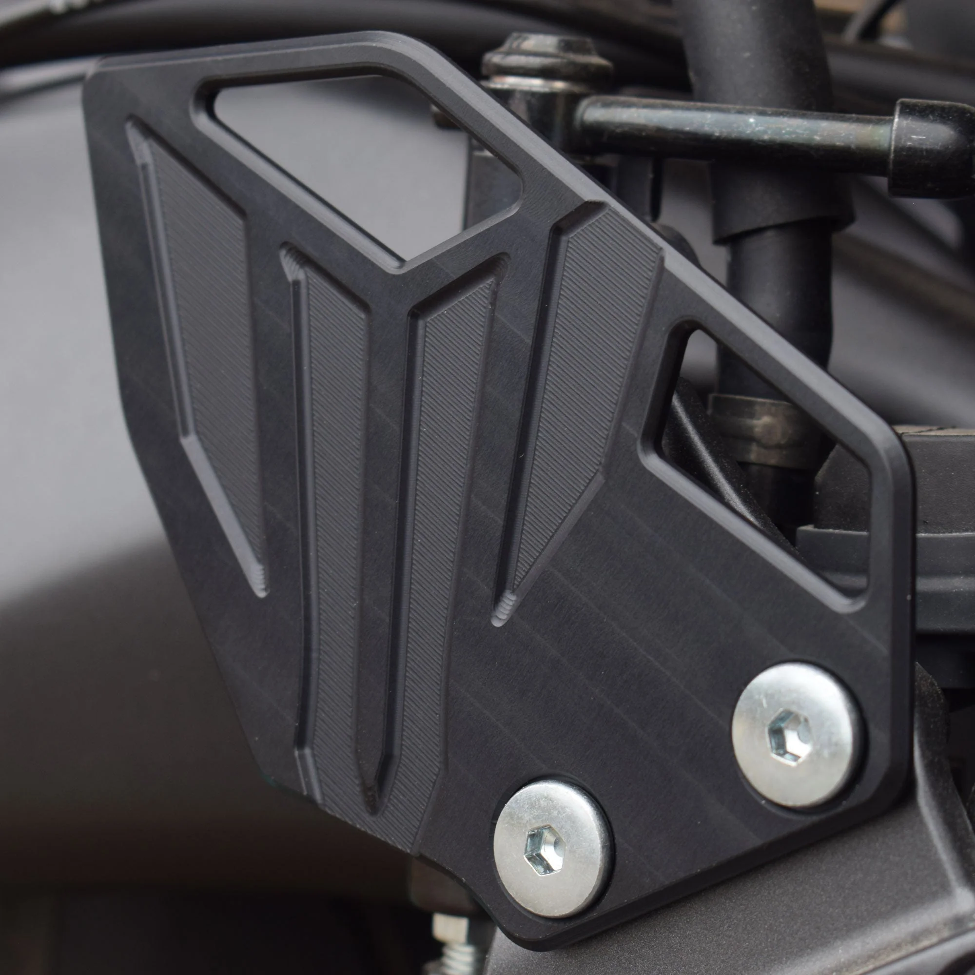 Pyramid Heel Plates | Black | Yamaha MT-09 inc SP 2024>Current - Image 7