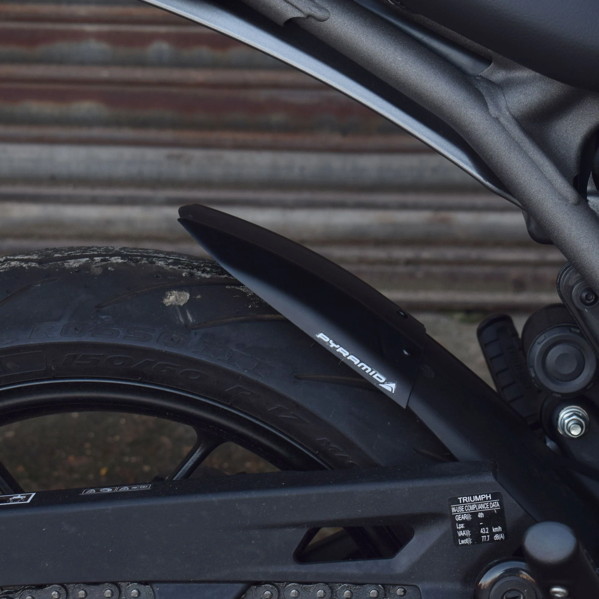 Pyramid Hugger Extension | Matte Black | Triumph Speed 400 2024>Current - Image 6