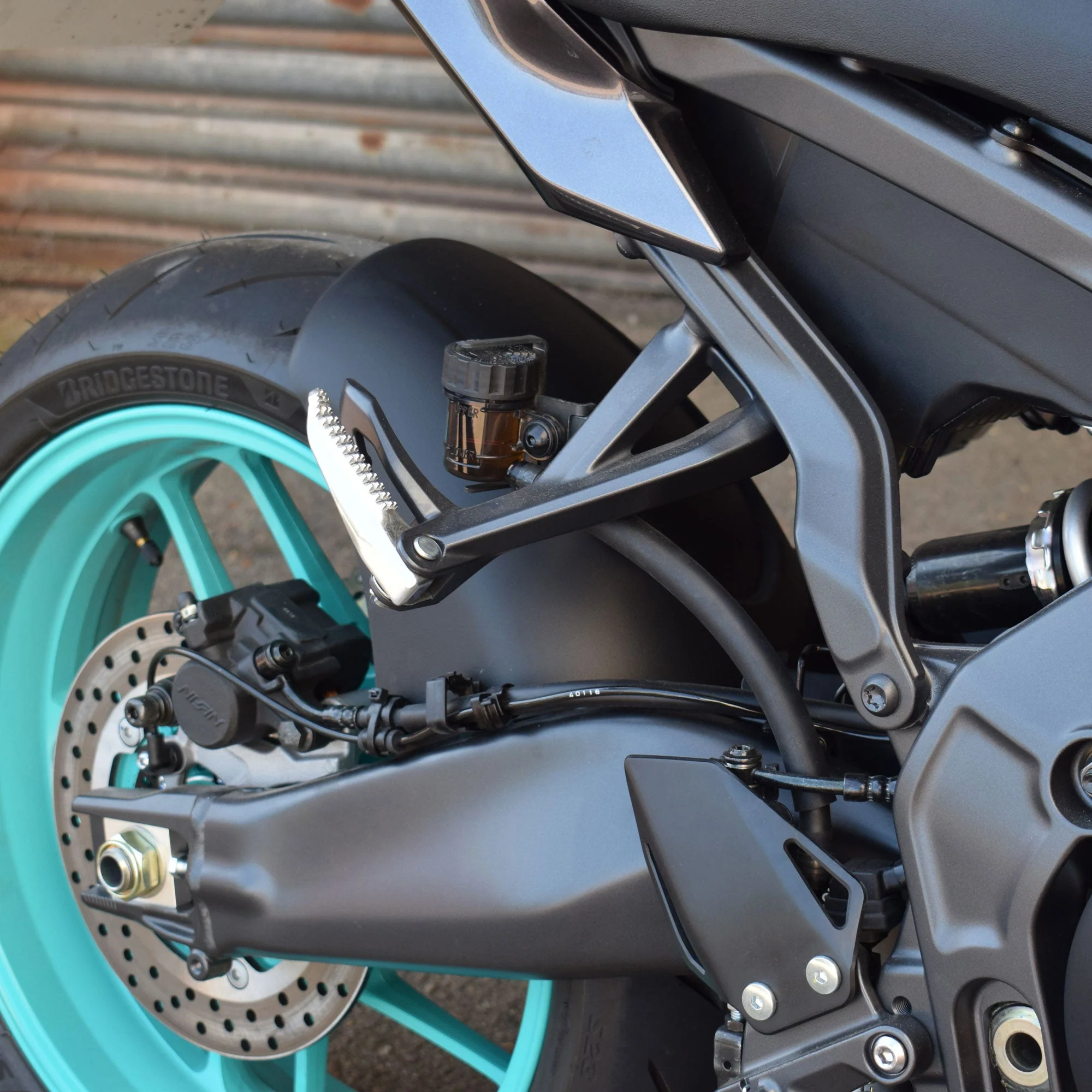 Pyramid Hugger | Ice Storm | Yamaha MT-09 2025>Current - Image 10