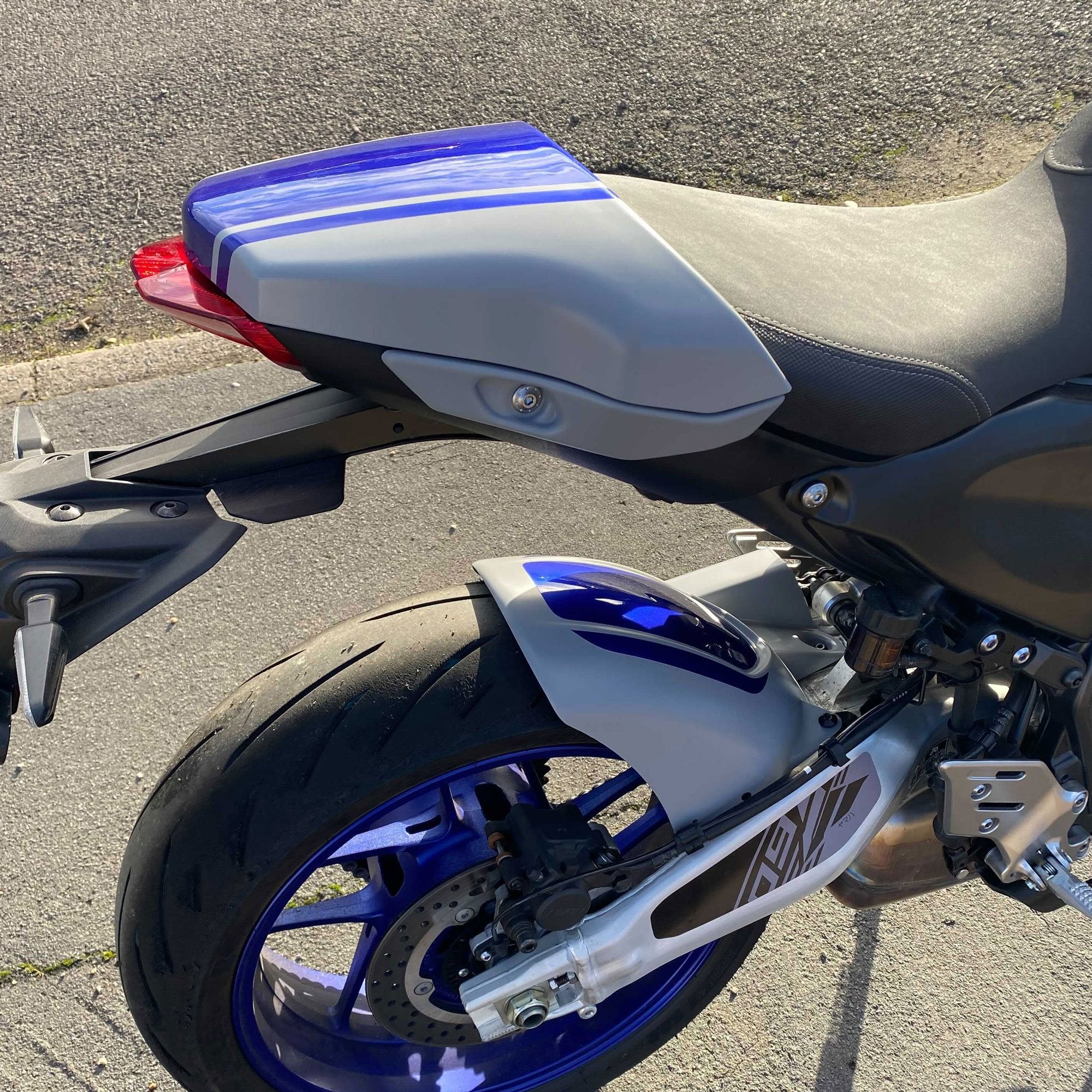 Pyramid Hugger | Icon Blue | Yamaha MT-09 2021>2023 - Image 8