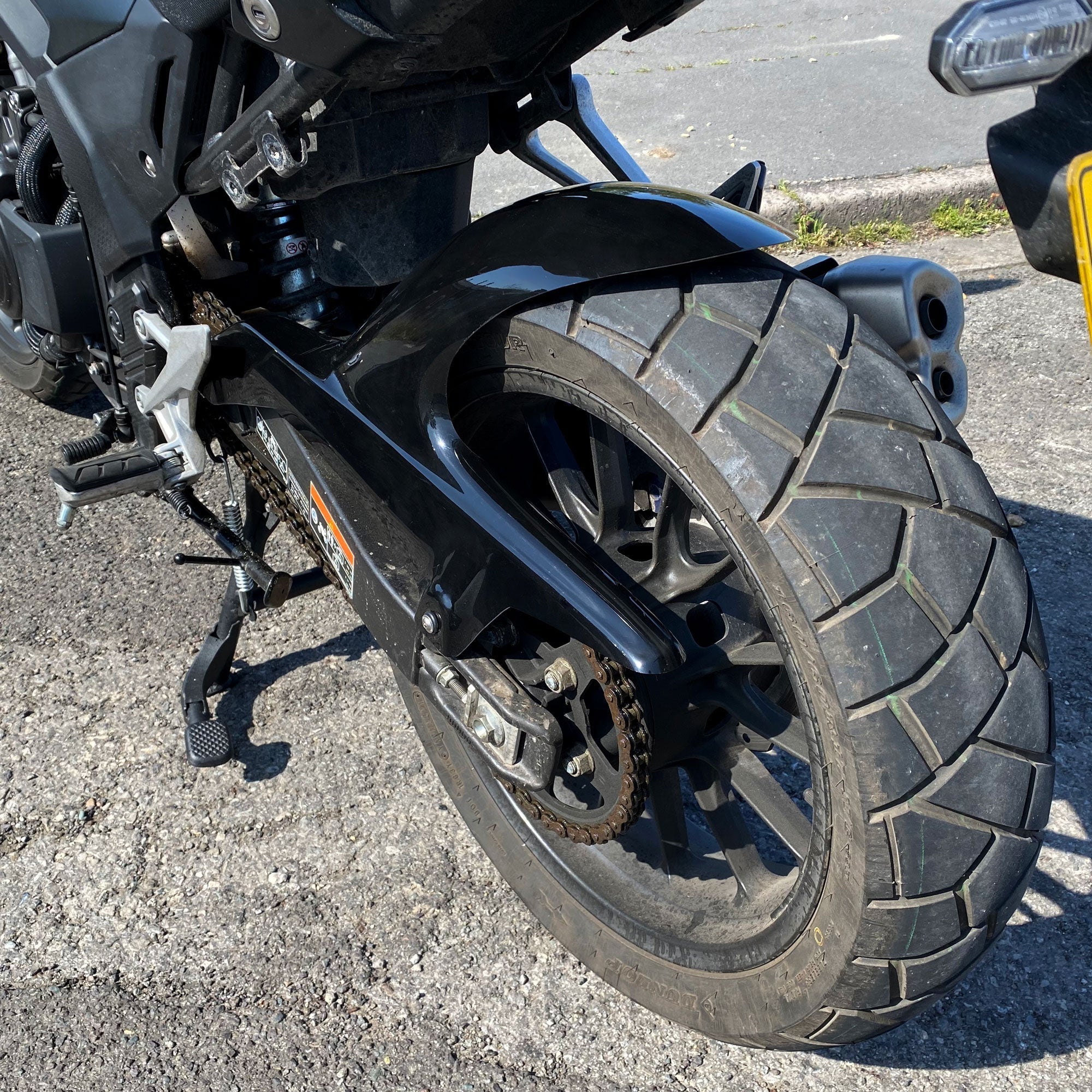 Pyramid Hugger | Matte Black | Honda CB 500 X 2022>2024 - Image 5