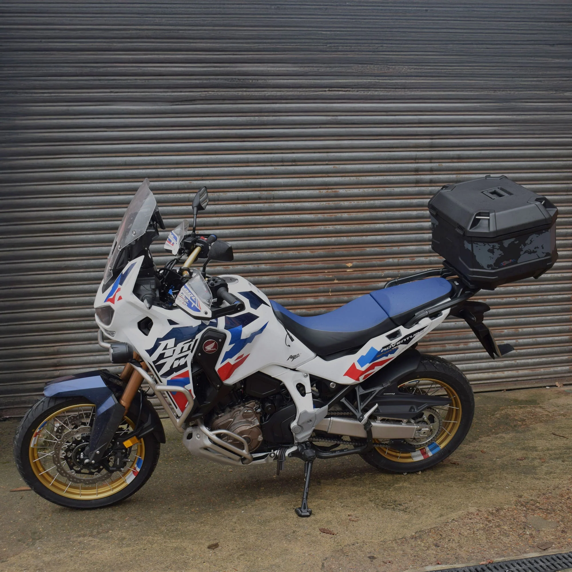 Pyramid Hugger | Matte Black | Honda CRF 1100 L Africa Twin Adventure Sports 2024>2025 - Image 8