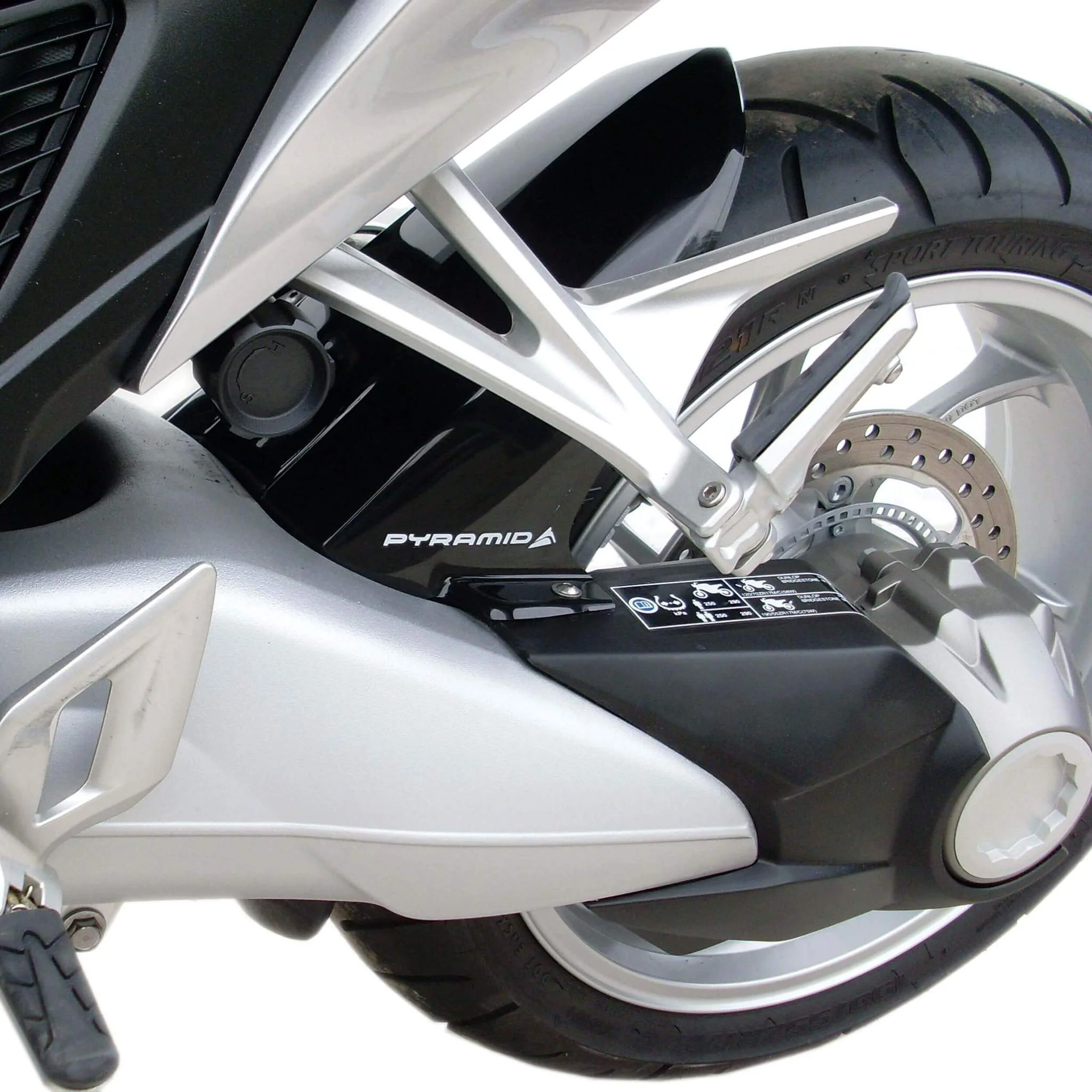 Pyramid Hugger | Matte Black | Honda VFR 1200 F 2010>2017 - Image 2