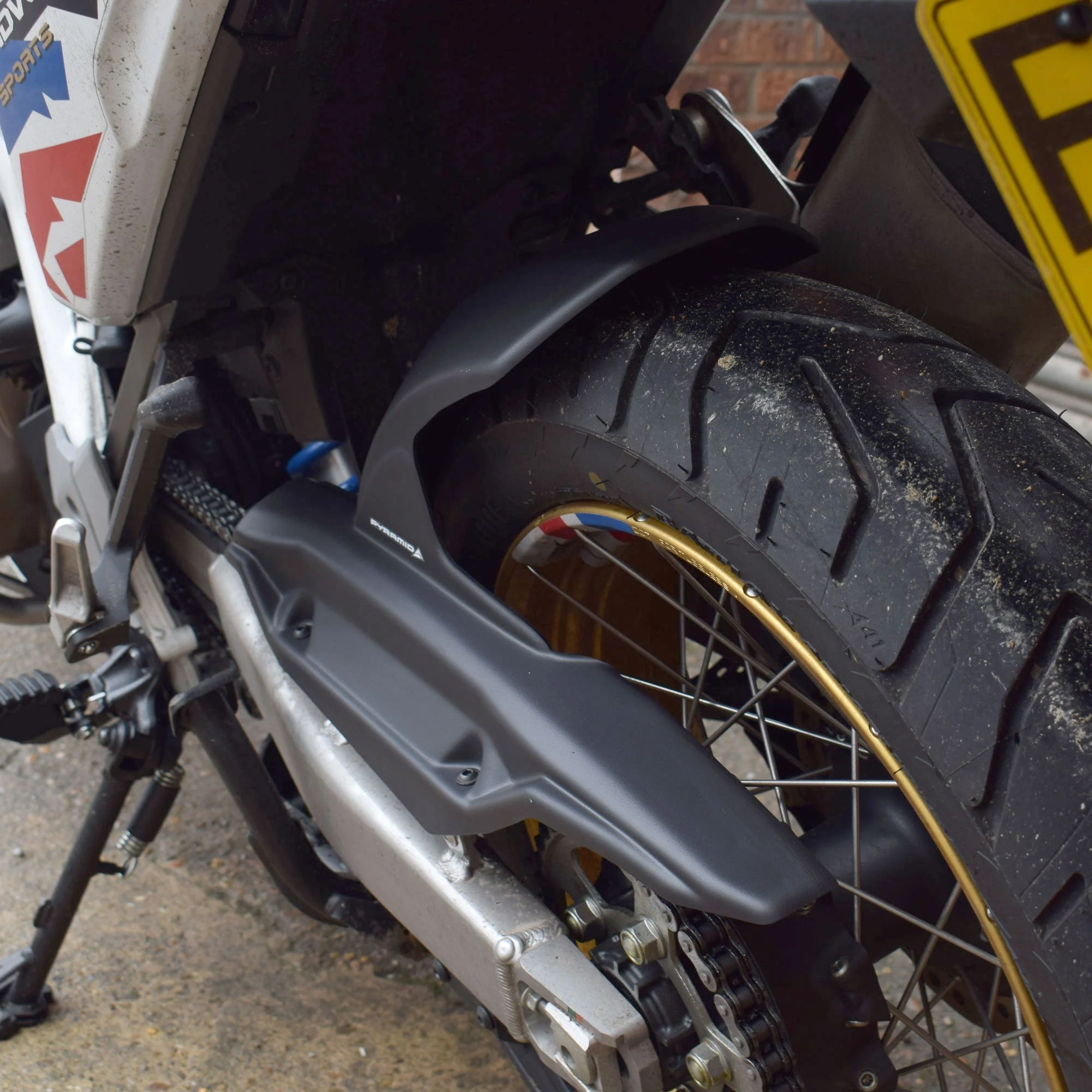 Pyramid Hugger | Matte Black | Honda CRF 1100 L Africa Twin 2024>2025 - Image 5