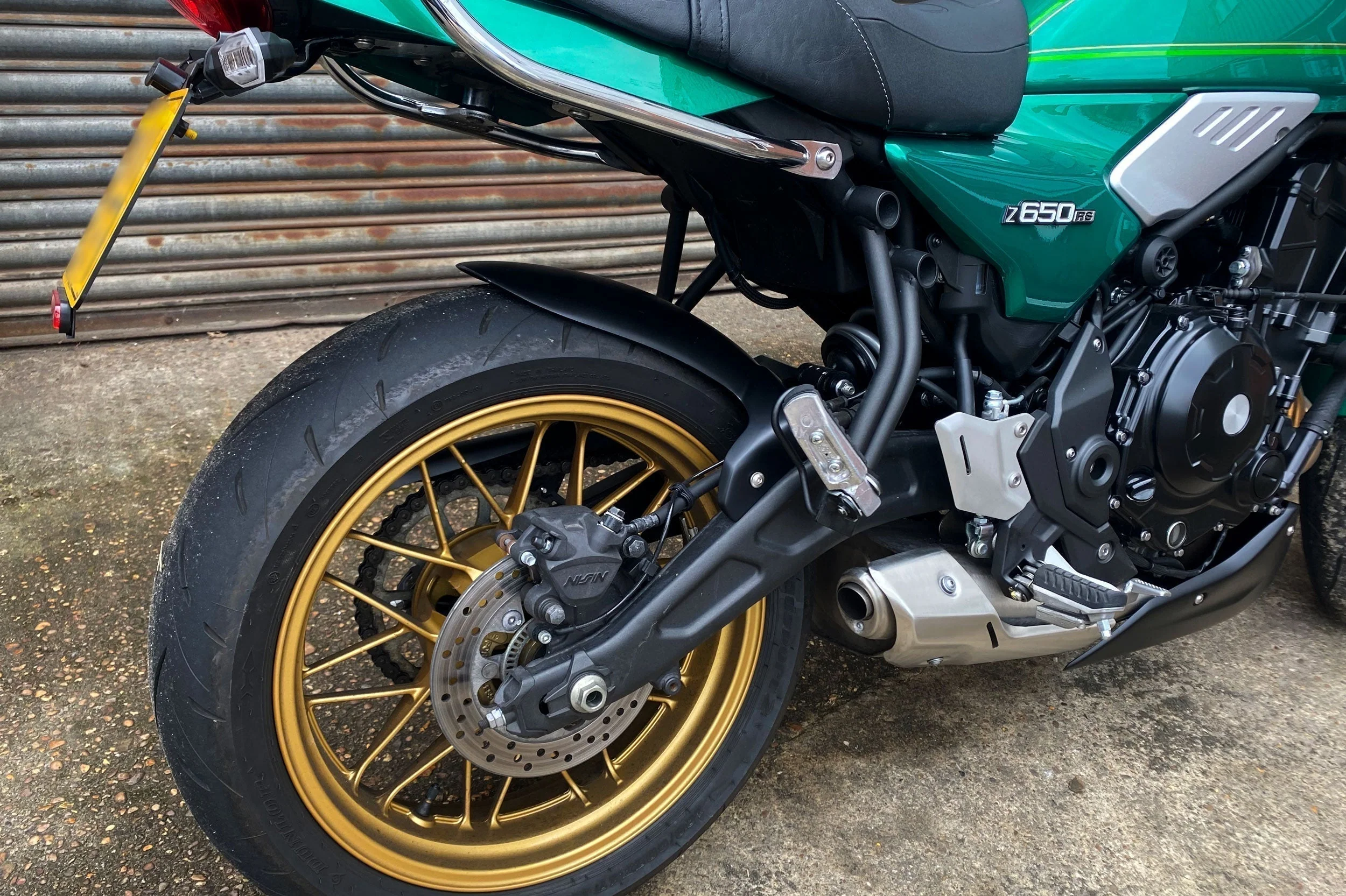 Pyramid Hugger | Matte Black | Kawasaki Z 650 2017>Current - Image 2