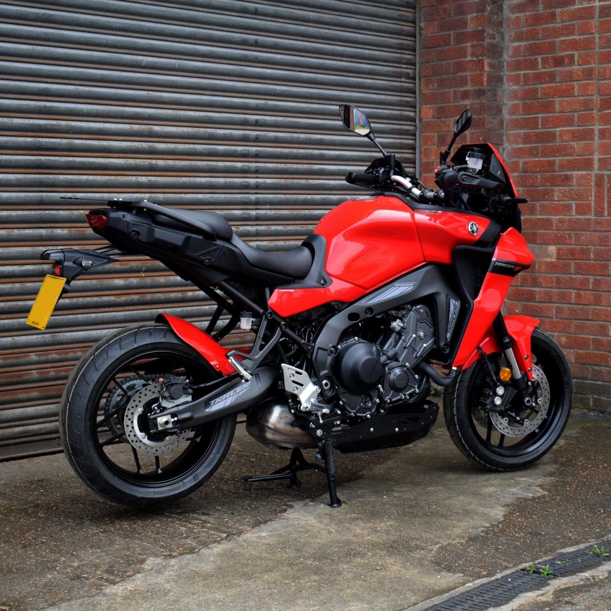 Pyramid Hugger | Redline Scheme | Yamaha Tracer 9 GT 2021>Current - Image 6