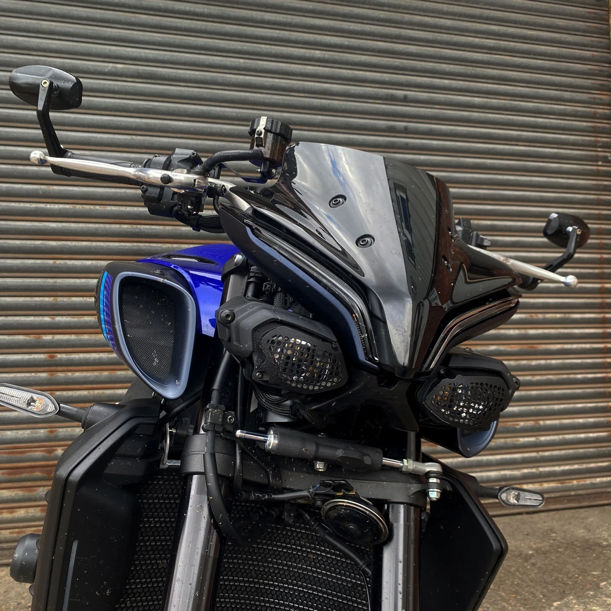 Pyramid Lower Headlight Guards | Matte Black | Yamaha MT-10 SP 2022>Current - Image 5