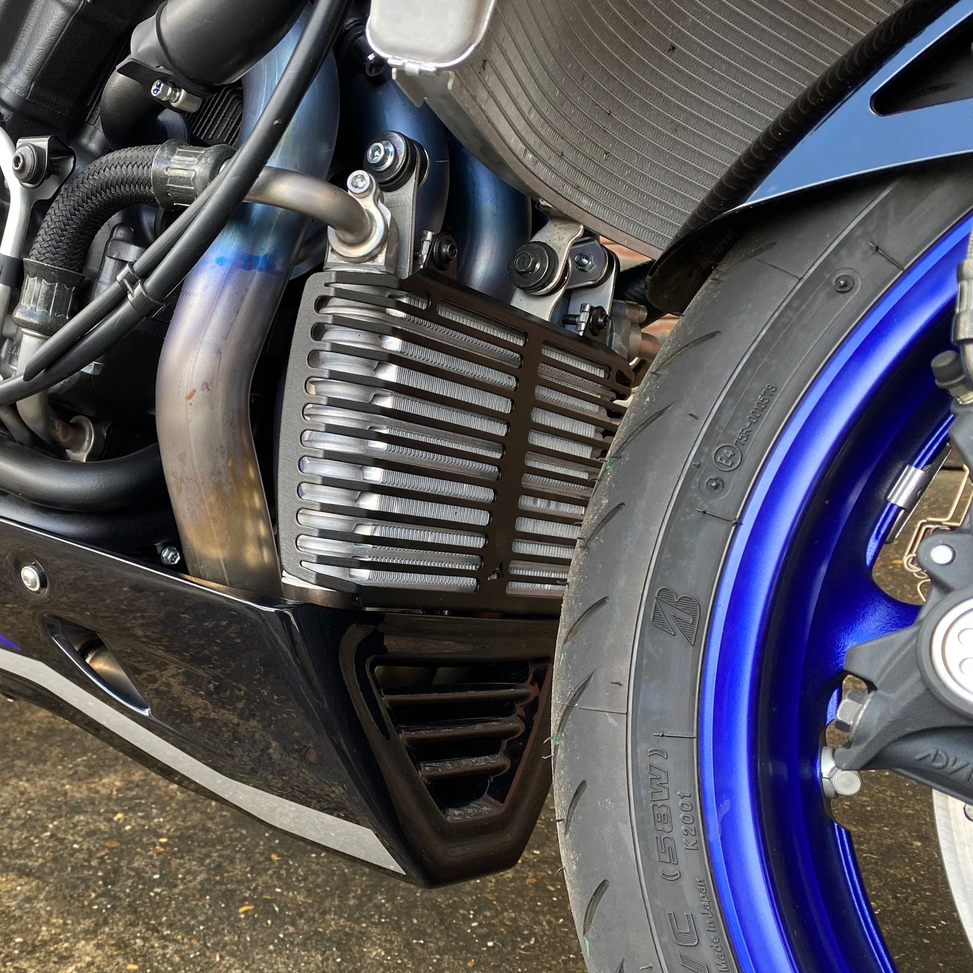 Pyramid Oil Cooler Guard | Matte Black | Yamaha MT-10 SP 2016>Current - Image 3