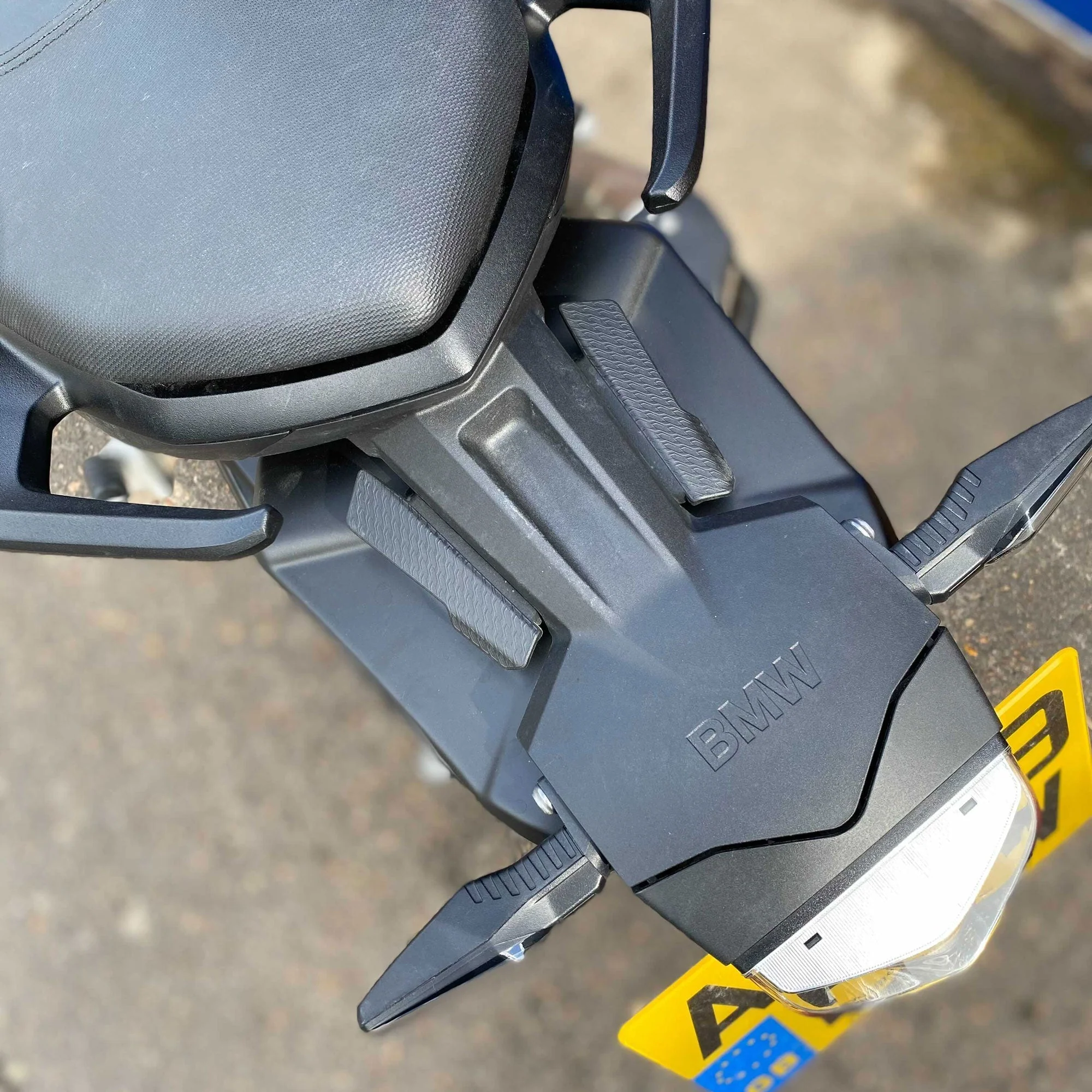 Pyramid Rear Splash Protector | Matte Black | BMW F 900 XR 2020>2024 - Image 6