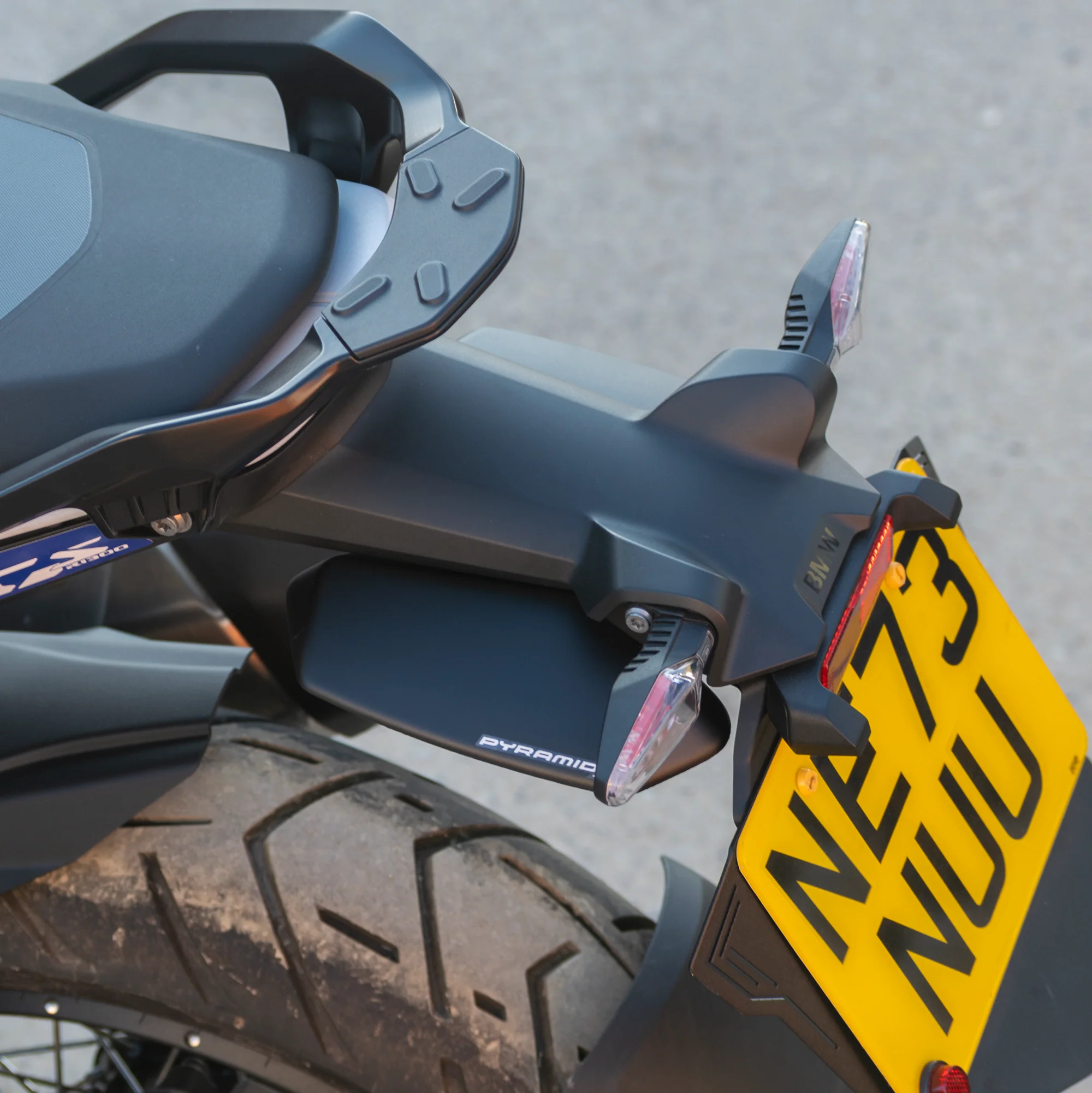 Pyramid Rear Splash Protector | Matte Black | BMW R 1300 GS 2023>Current - Image 5