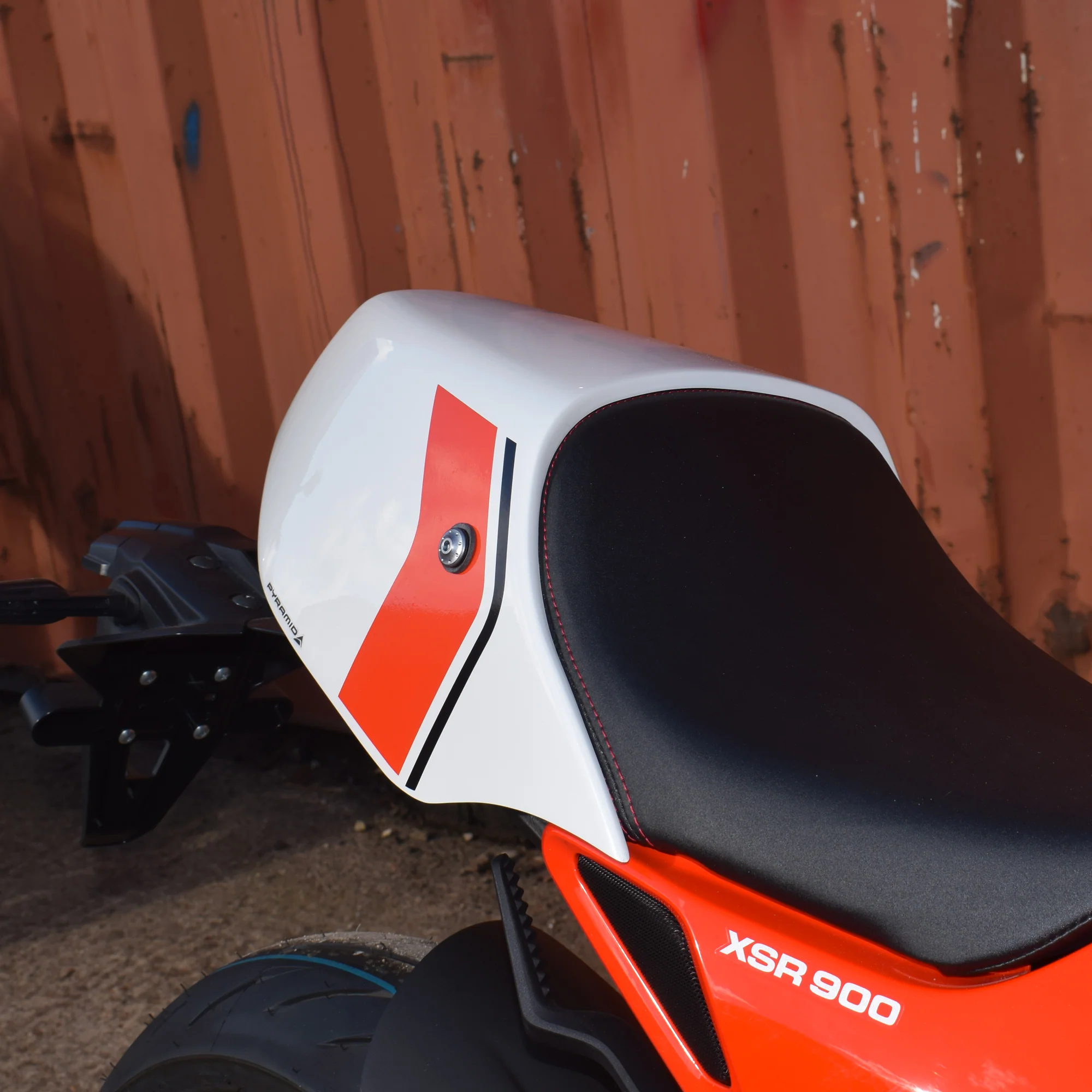 Pyramid Seat Cowl | Legend Red | Yamaha XSR900 (2024 only) - Image 6