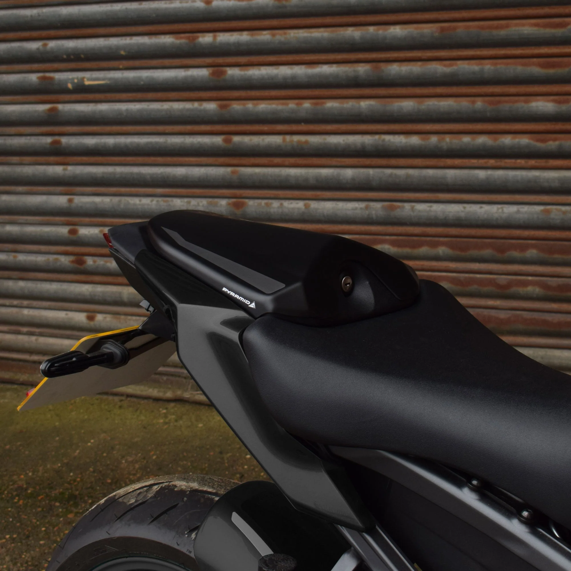 Pyramid Seat Cowl | Tech Black | Yamaha MT-09 2024>Current - Image 2