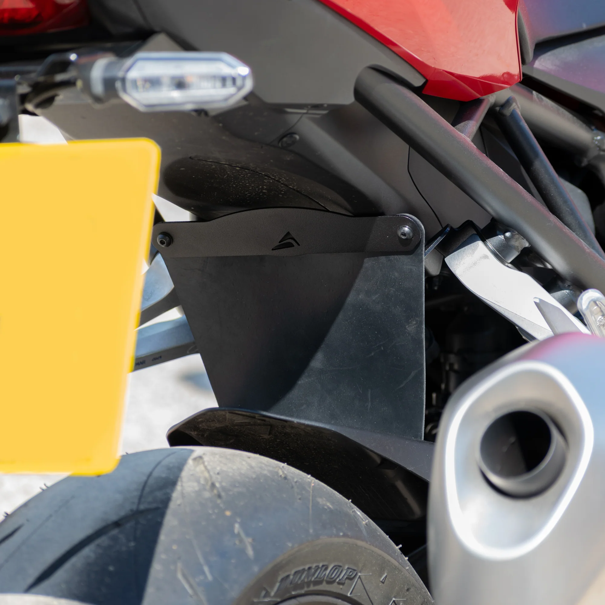 Pyramid Shock Shield | Black | Honda CB1000 Hornet inc SP 2025>Current - Image 2
