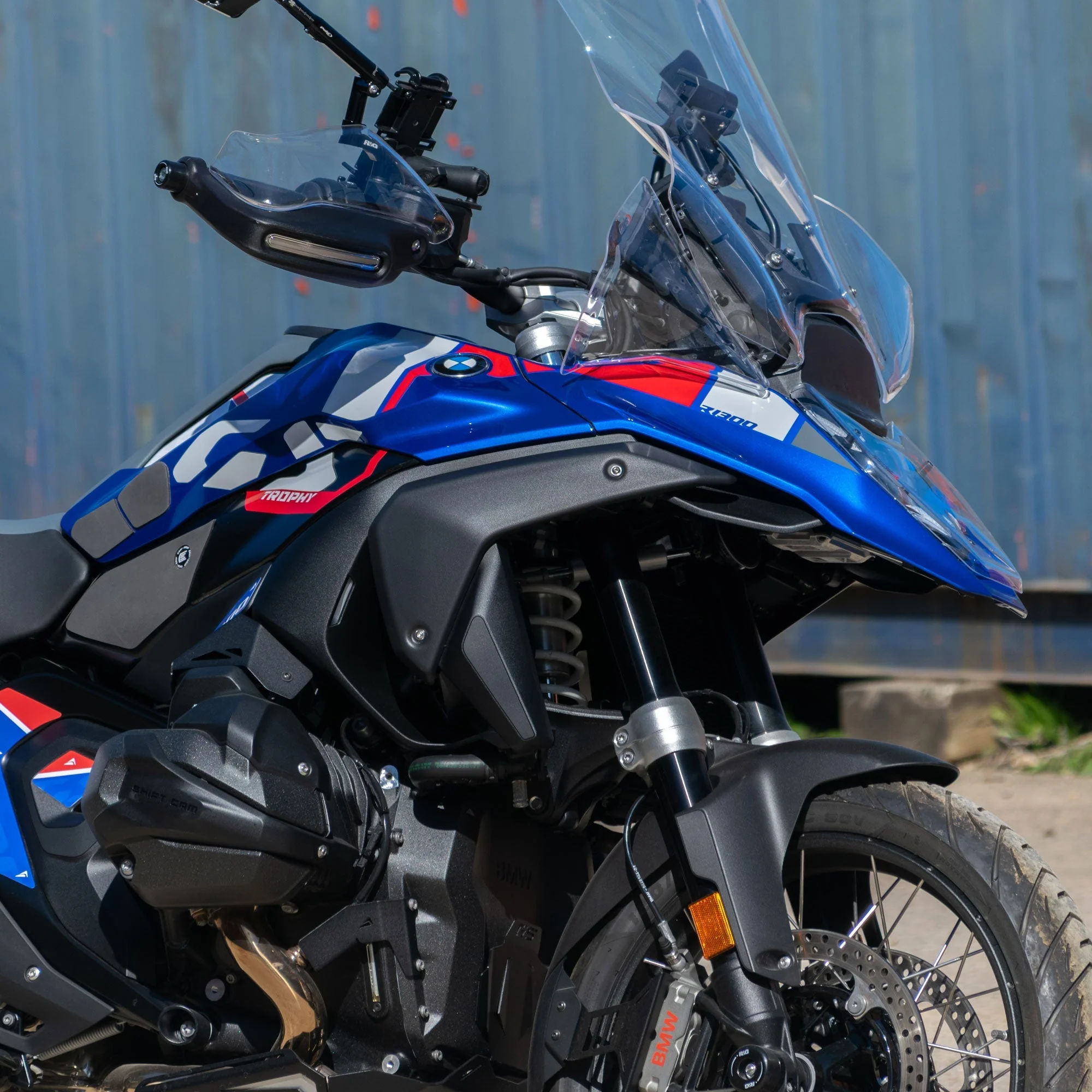 Pyramid Side Panels | Light White | BMW R 1300 GS 2023>Current - Image 7