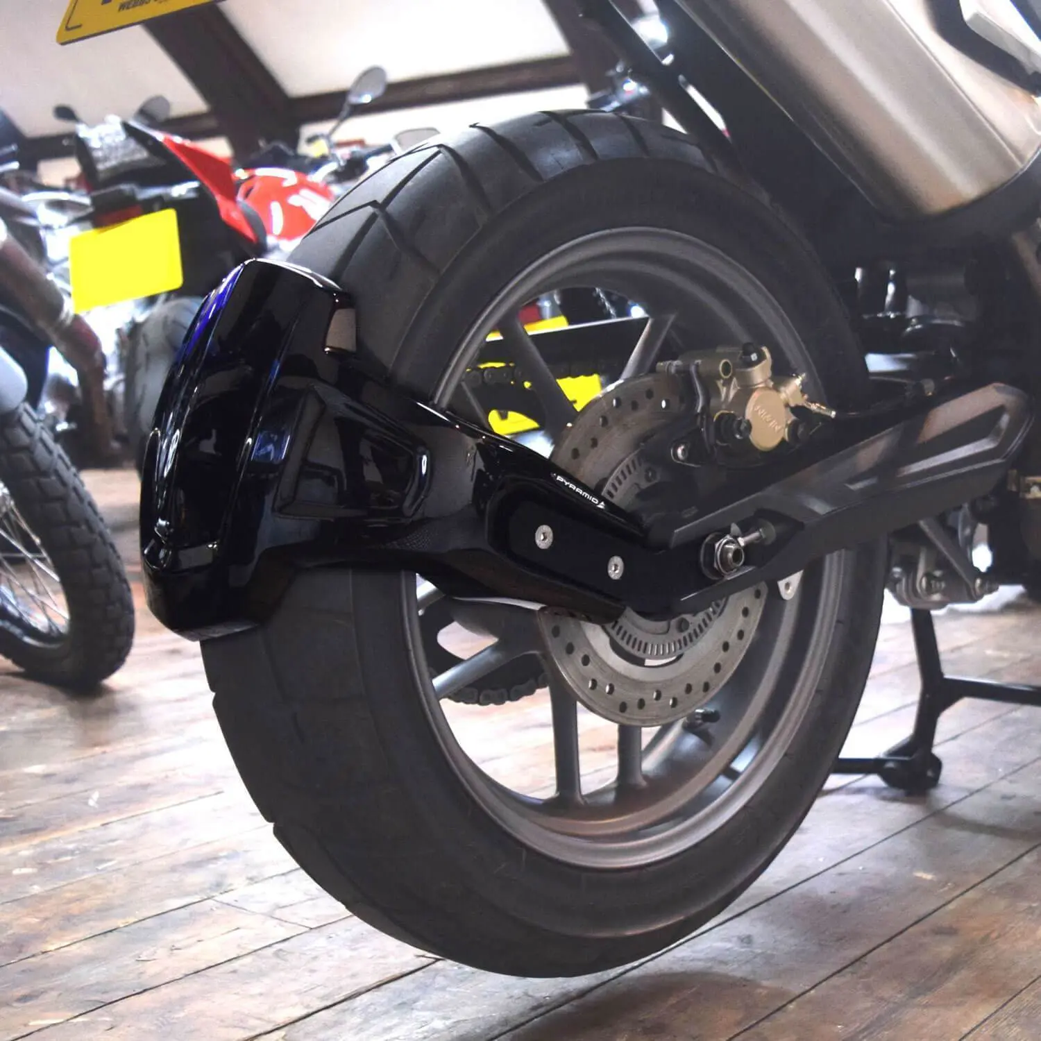 Pyramid Spray Guard | Gloss Black | Triumph Tiger 900 GT 2020>Current