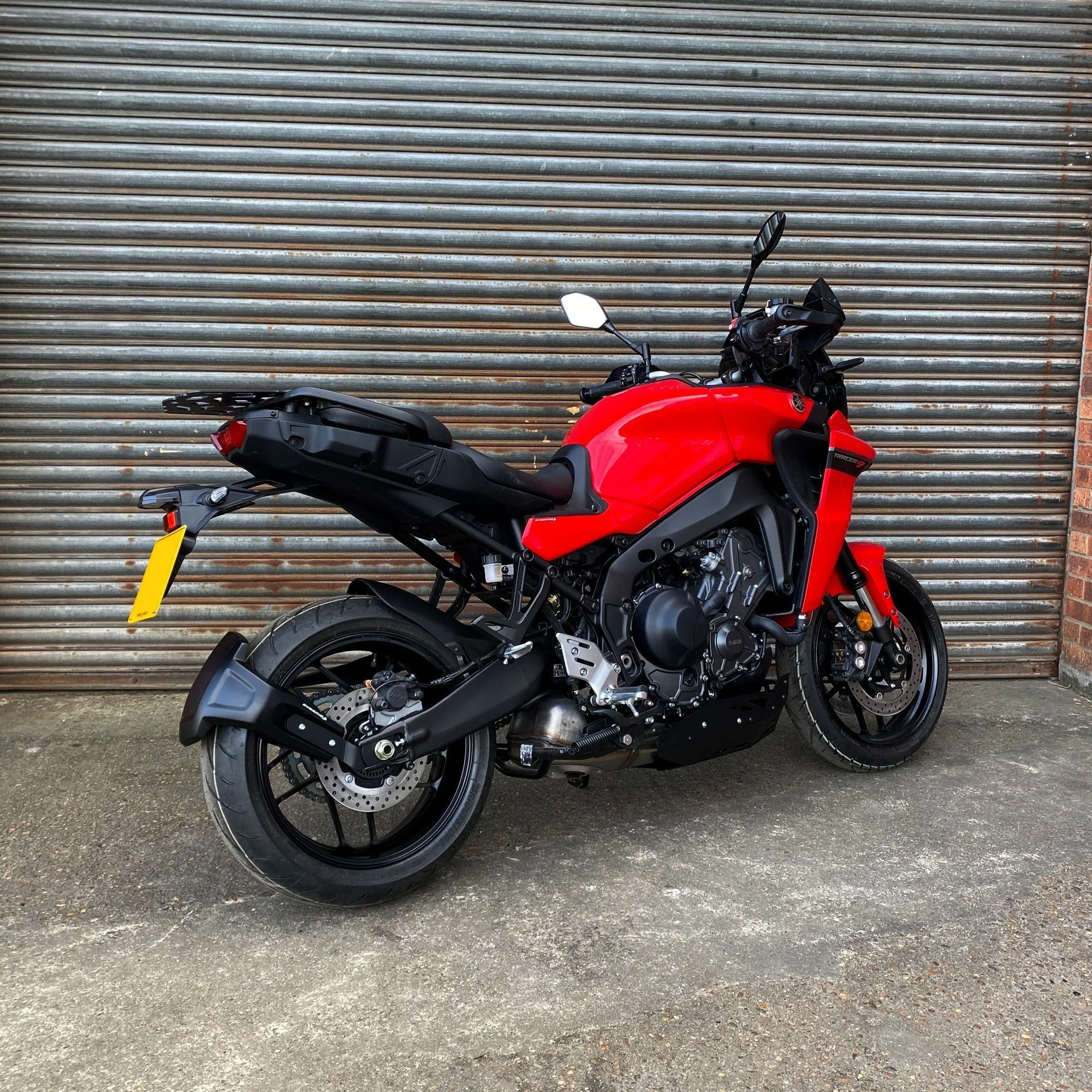 Pyramid Spray Guard | Gloss Black | Yamaha Tracer 9 2021>Current - Image 4