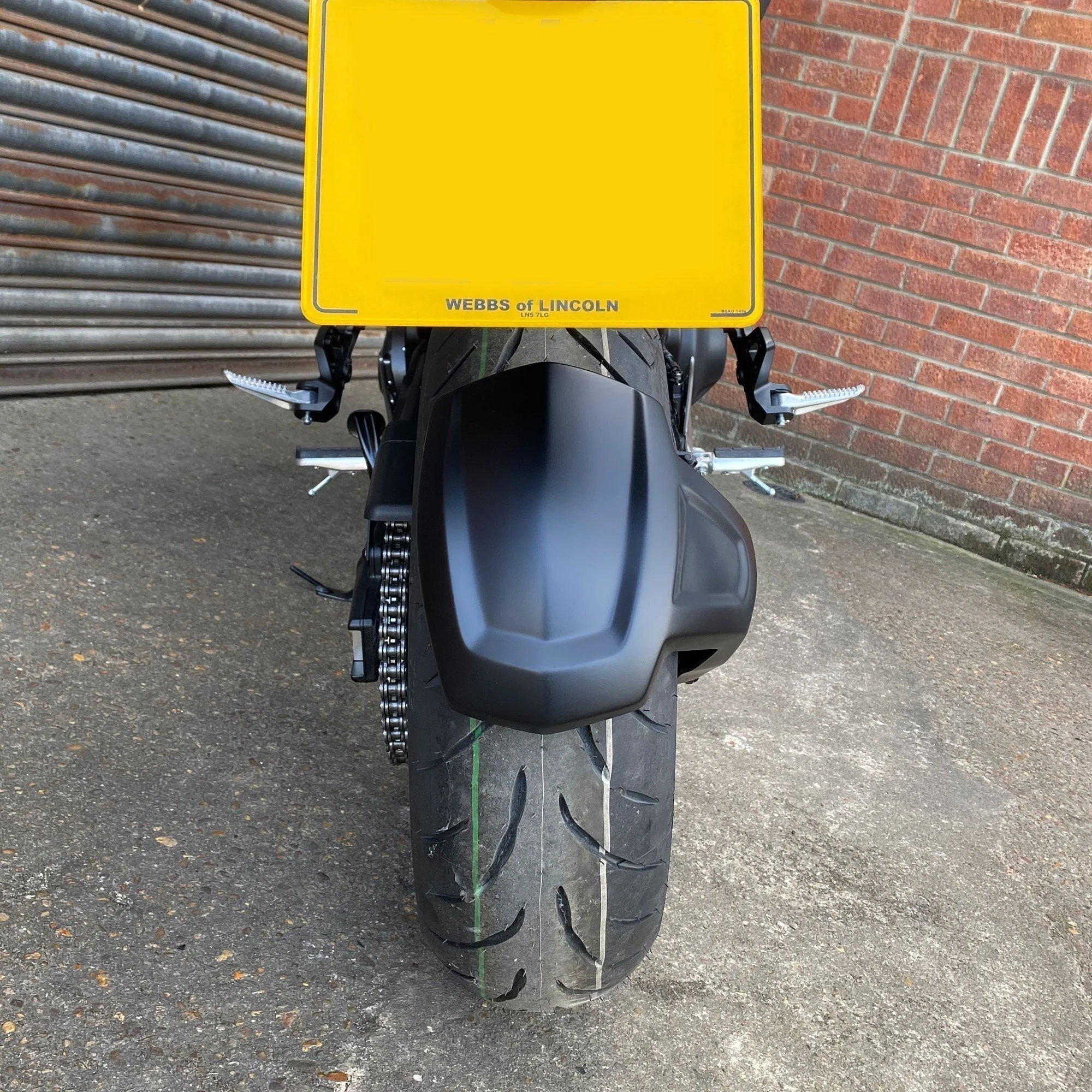 Pyramid Spray Guard | Matte Black | Yamaha MT-09 SP 2021>2025 - Image 7