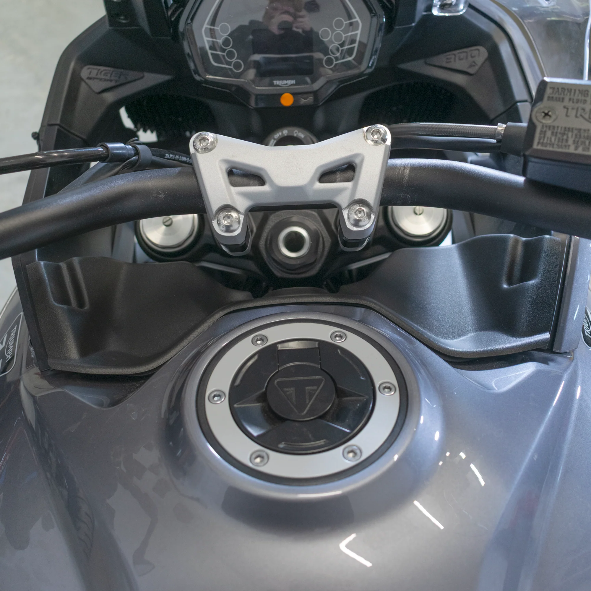 Pyramid Wind Deflector | Matte Black | Triumph Tiger Sport 800 2025>Current - Image 2