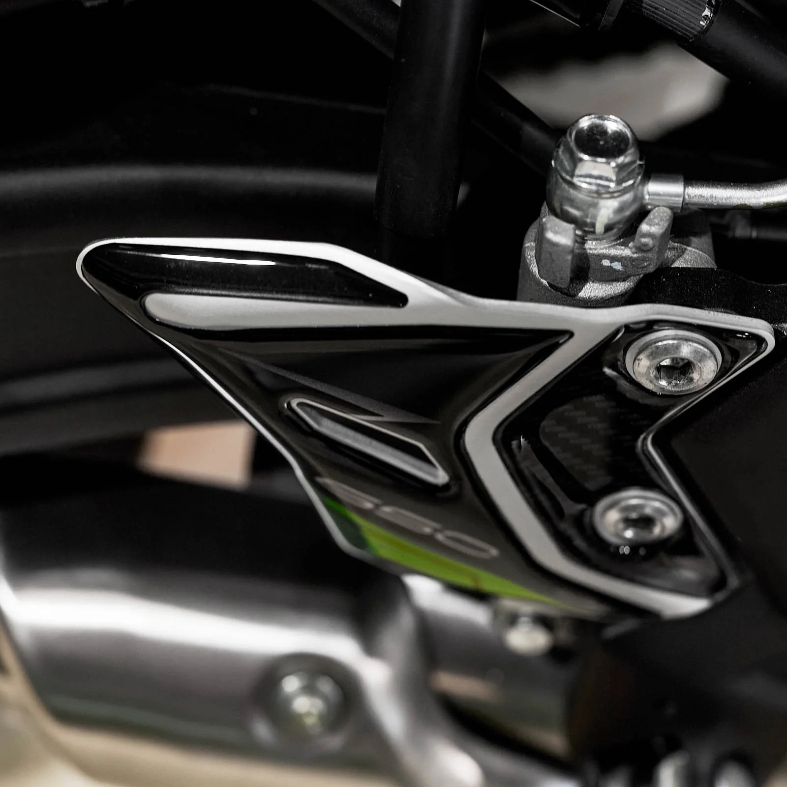 Resin Bike 3D Motorcycle Stickers - Heel Pads | Kawasaki Z 650 2020>2025 - Image 5