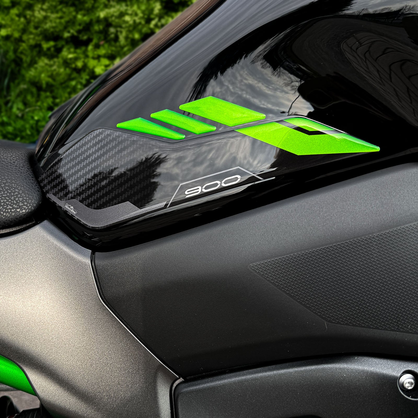Resin Bike 3D Motorcycle Stickers - Tank Kit | Kawasaki Z 900 2021>2024 - Image 6