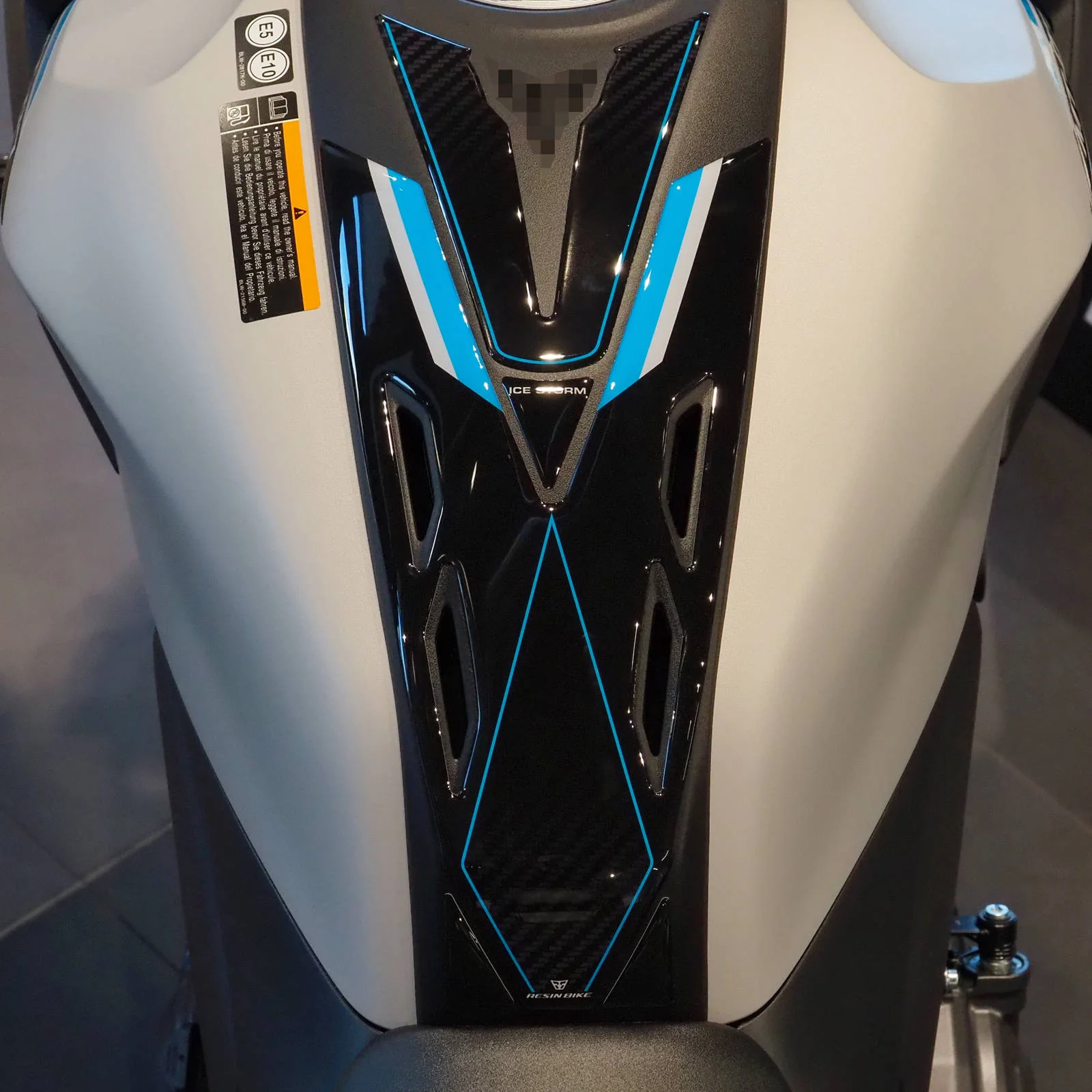 Resin Bike 3D Motorcycle Stickers - Tank Kit | Yamaha MT-07 2025>Current - Image 3