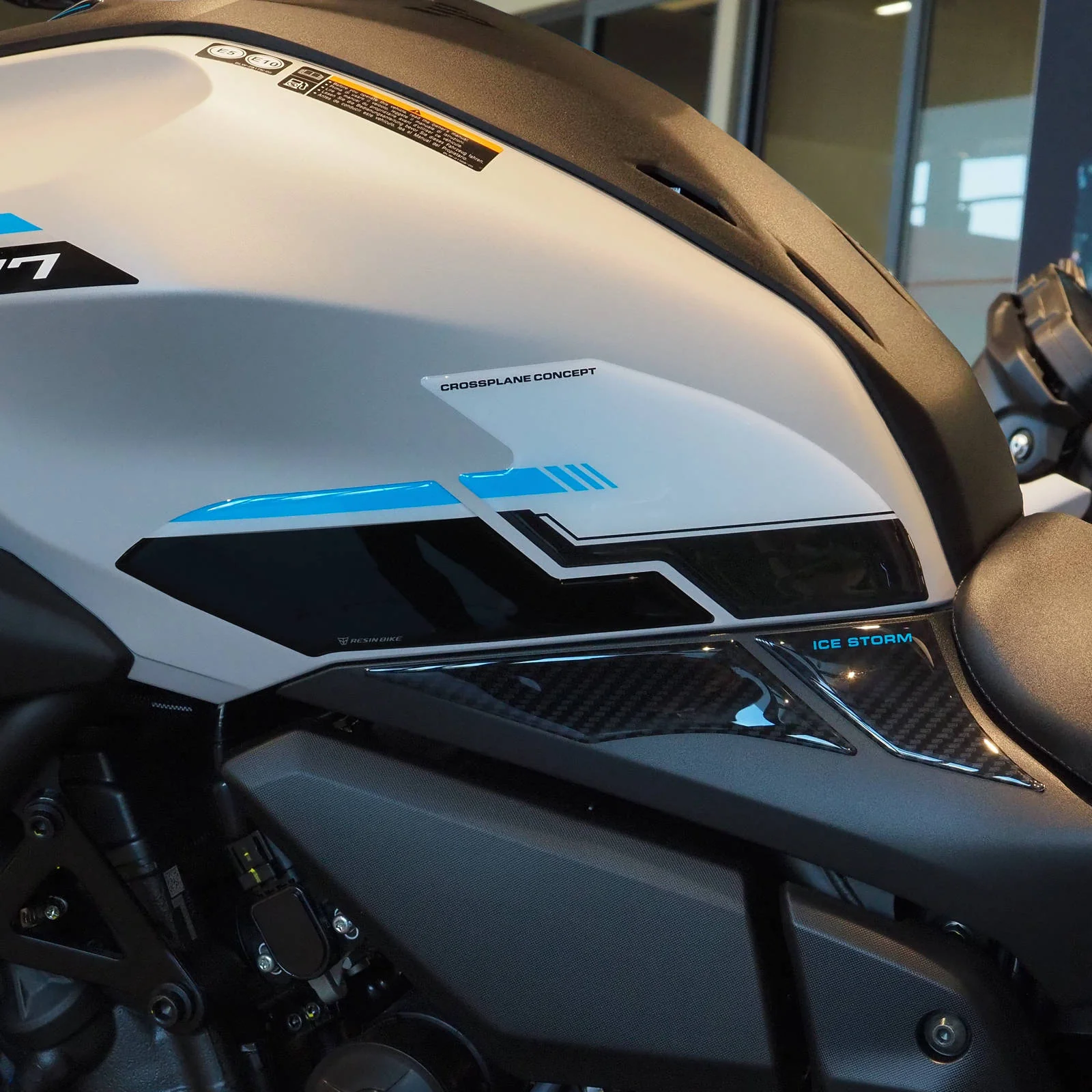 Resin Bike 3D Motorcycle Stickers - Tank Kit | Yamaha MT-07 2025>Current - Image 4