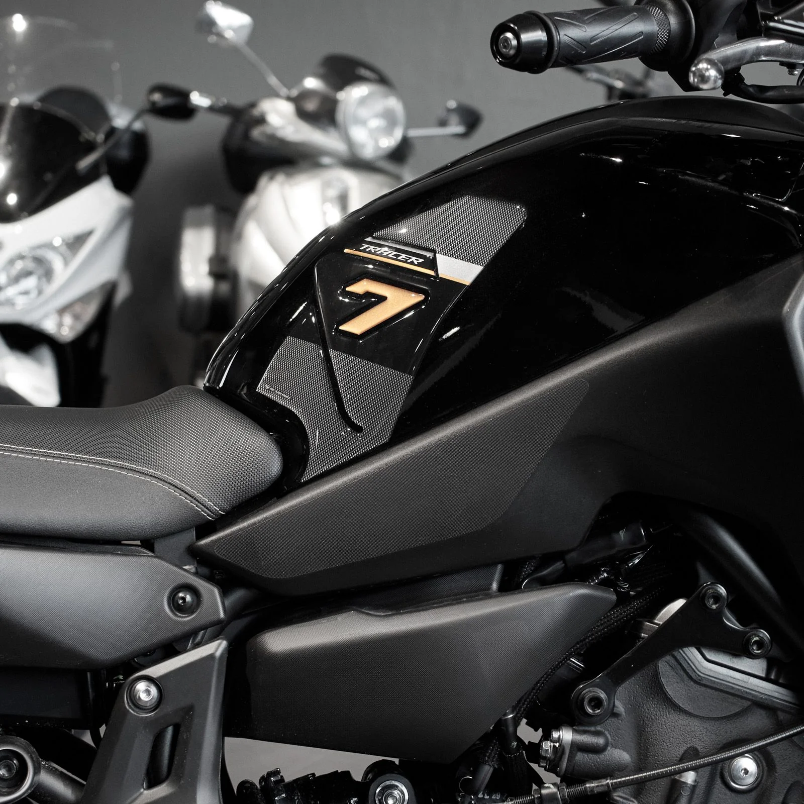 Resin Bike 3D Motorcycle Stickers - Tank Kit | Yamaha Tracer 7/7GT 2021>2024 - Image 3