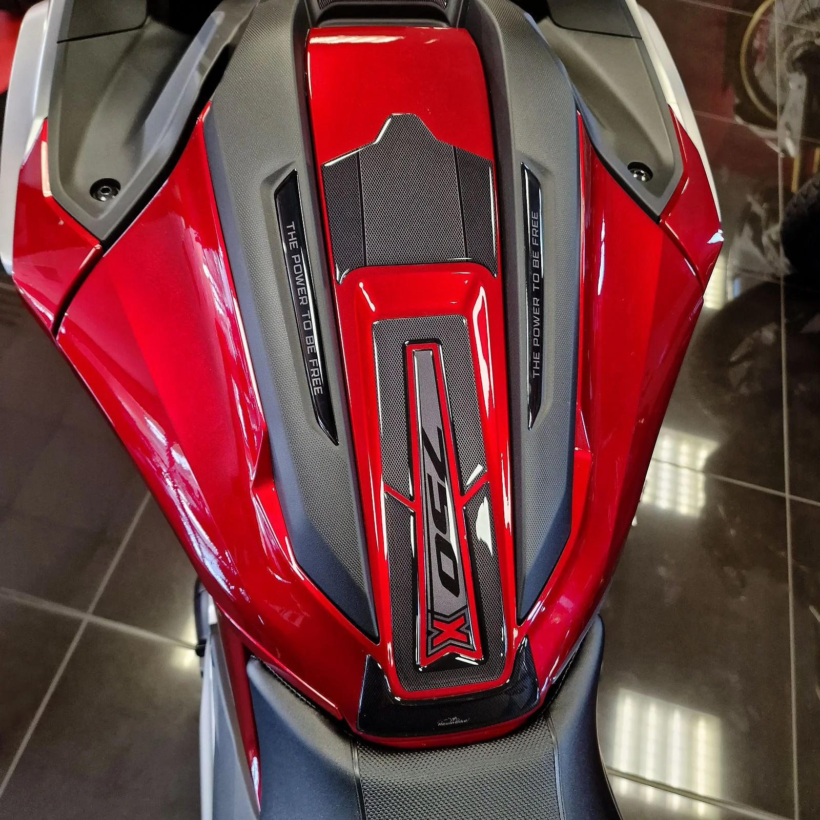 Resin Bike 3D Motorcycle Stickers - Tank Pad | Honda NC 750 X 2021>2025 - Image 2
