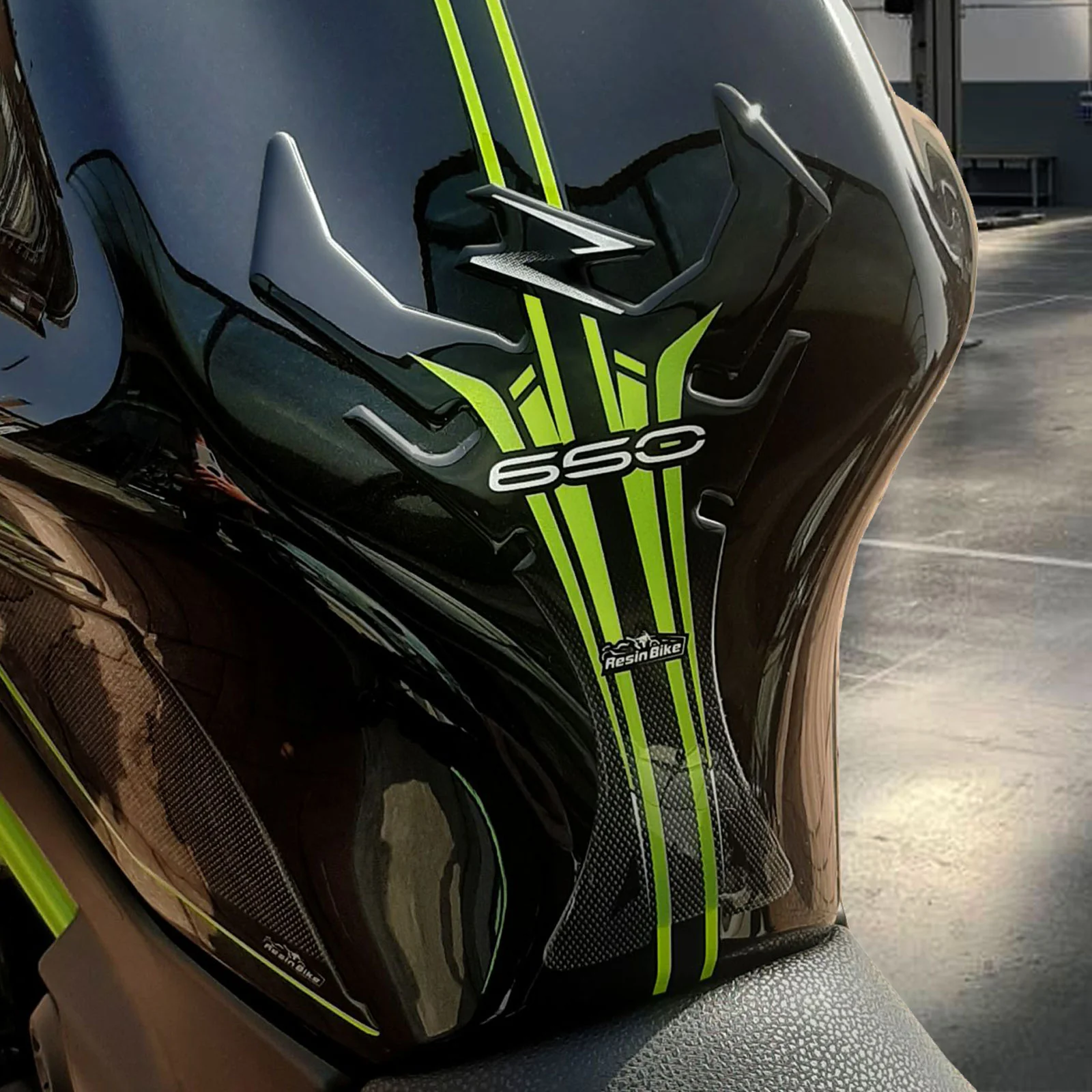 Resin Bike 3D Motorcycle Stickers - Tank Pad | Kawasaki Z 650 2020>2022 - Image 2